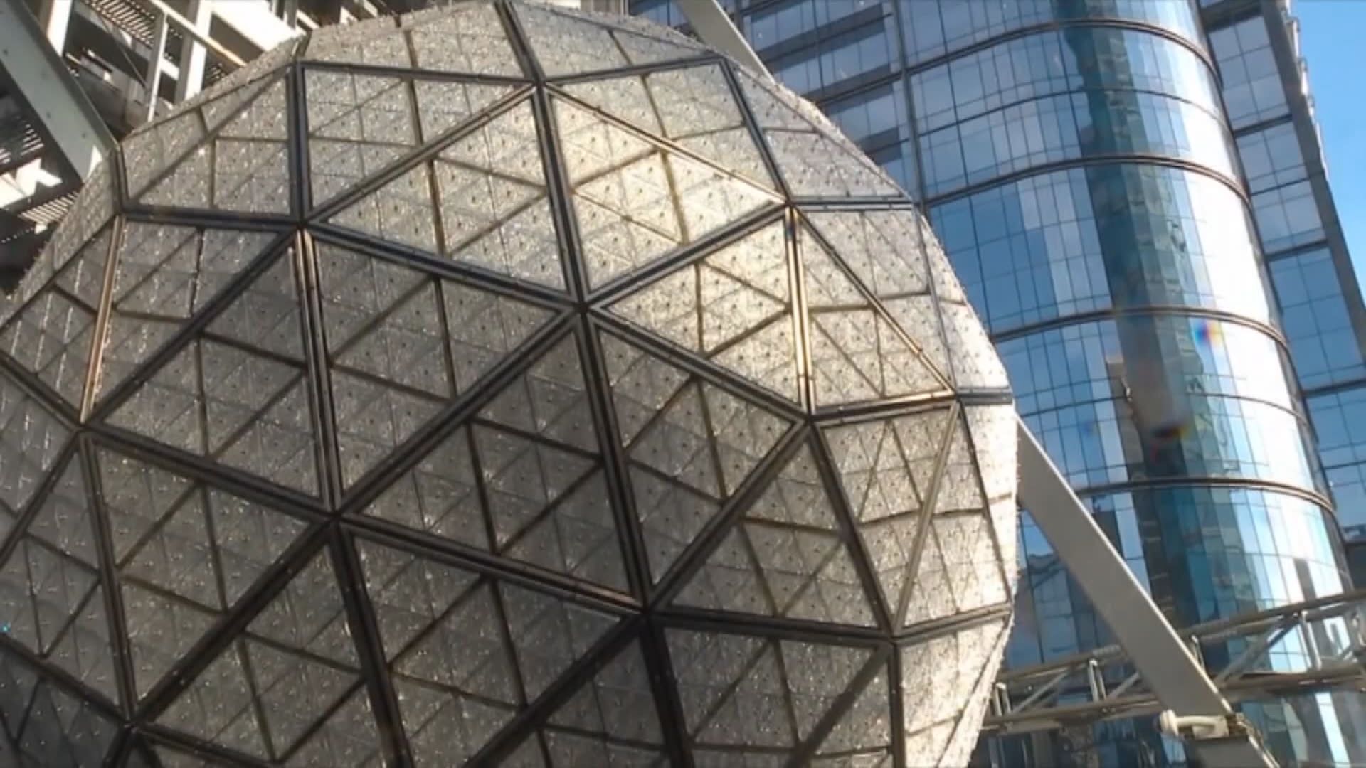 美國因疫情改為網上直播除夕倒數活動