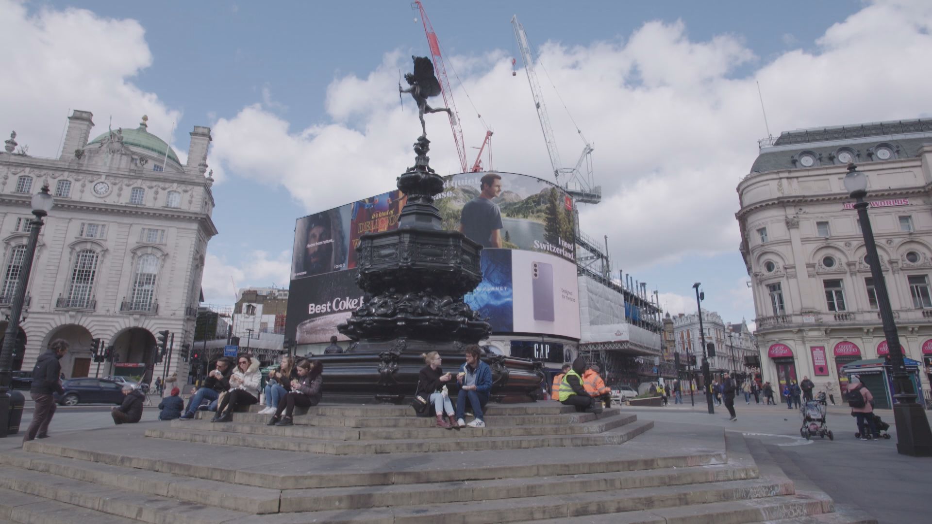 英國增逾七萬八千宗確診　破單日紀錄