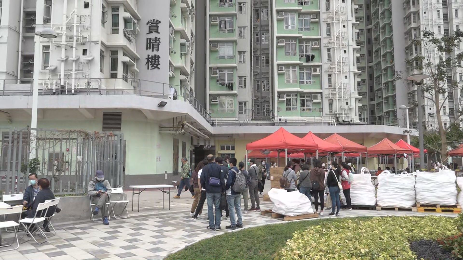 周一圍封行動發現逾700宗初步陽性個案