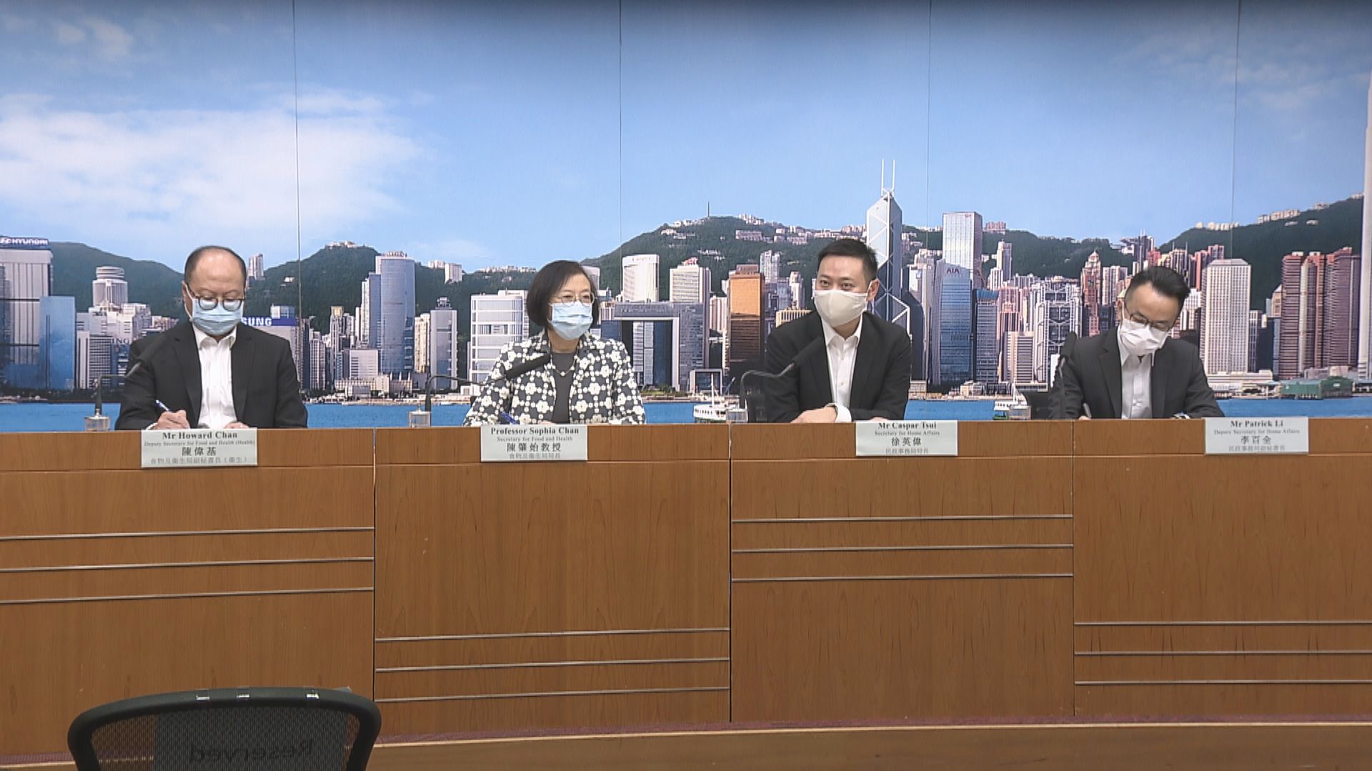 限聚令延長兩星期　本周將重開泳池泳灘