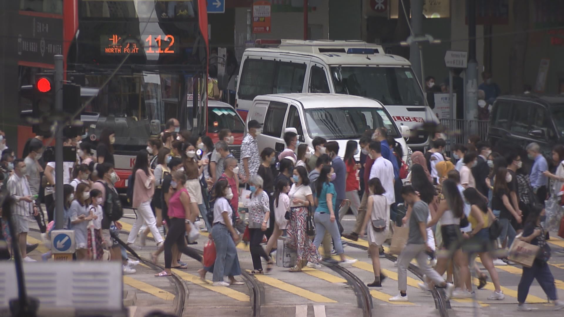 本港增4369宗新冠確診　衞生防護中心：疫情已進入平台期