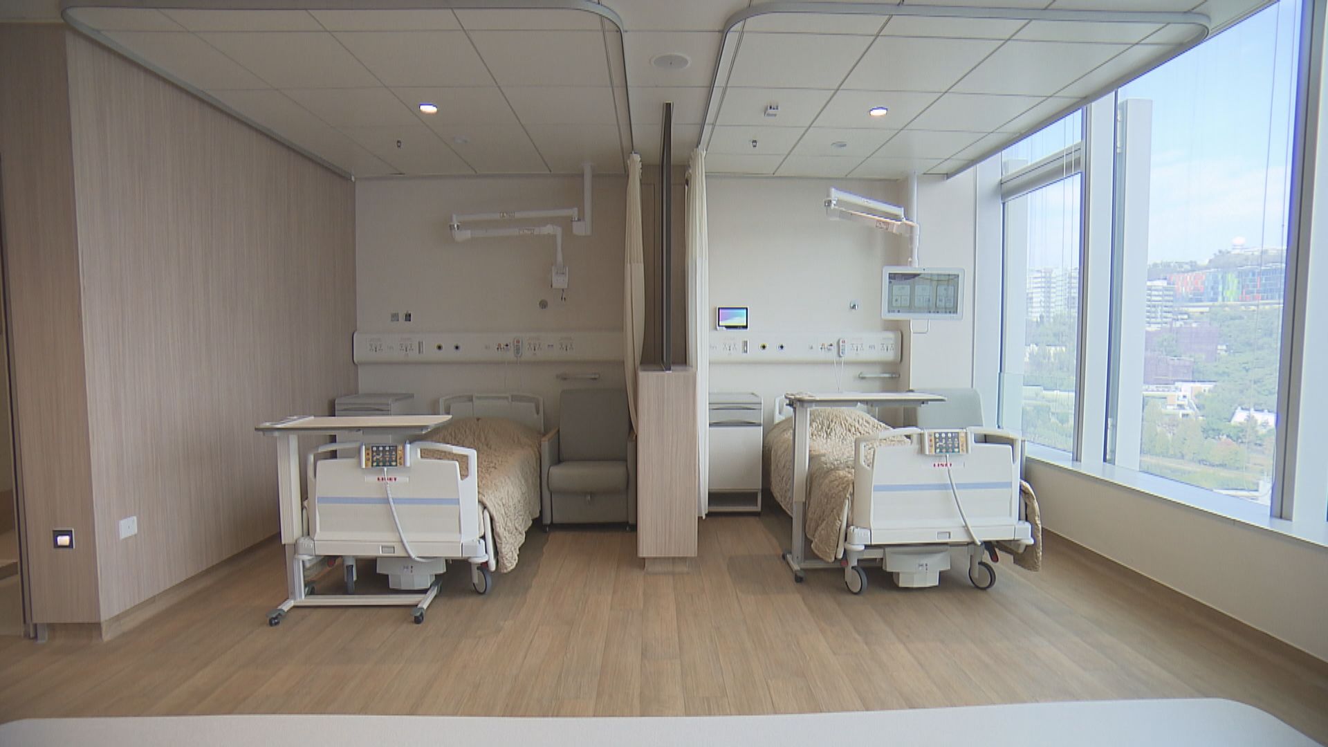 私家醫院加快接收醫管局轉介病人　病床增至至少380張