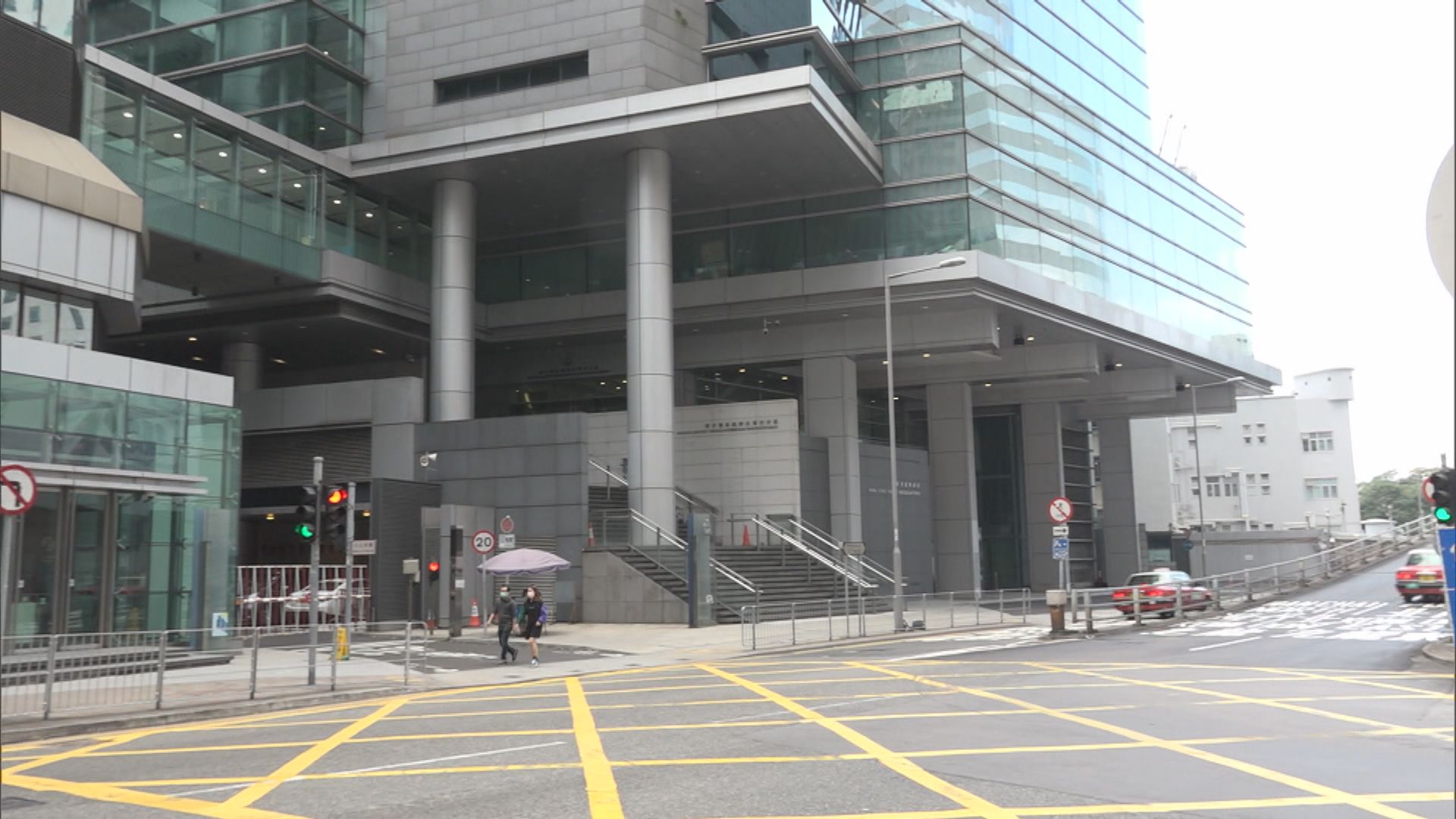 一名男警及一名男輔警初步確診