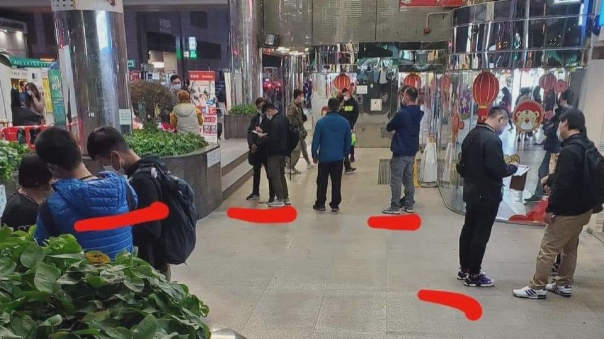 警方澄清無票控未有用「安心出行」入商場市民