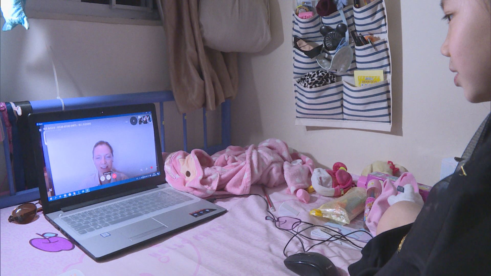 停課下基層學童面對地方不足和技術問題