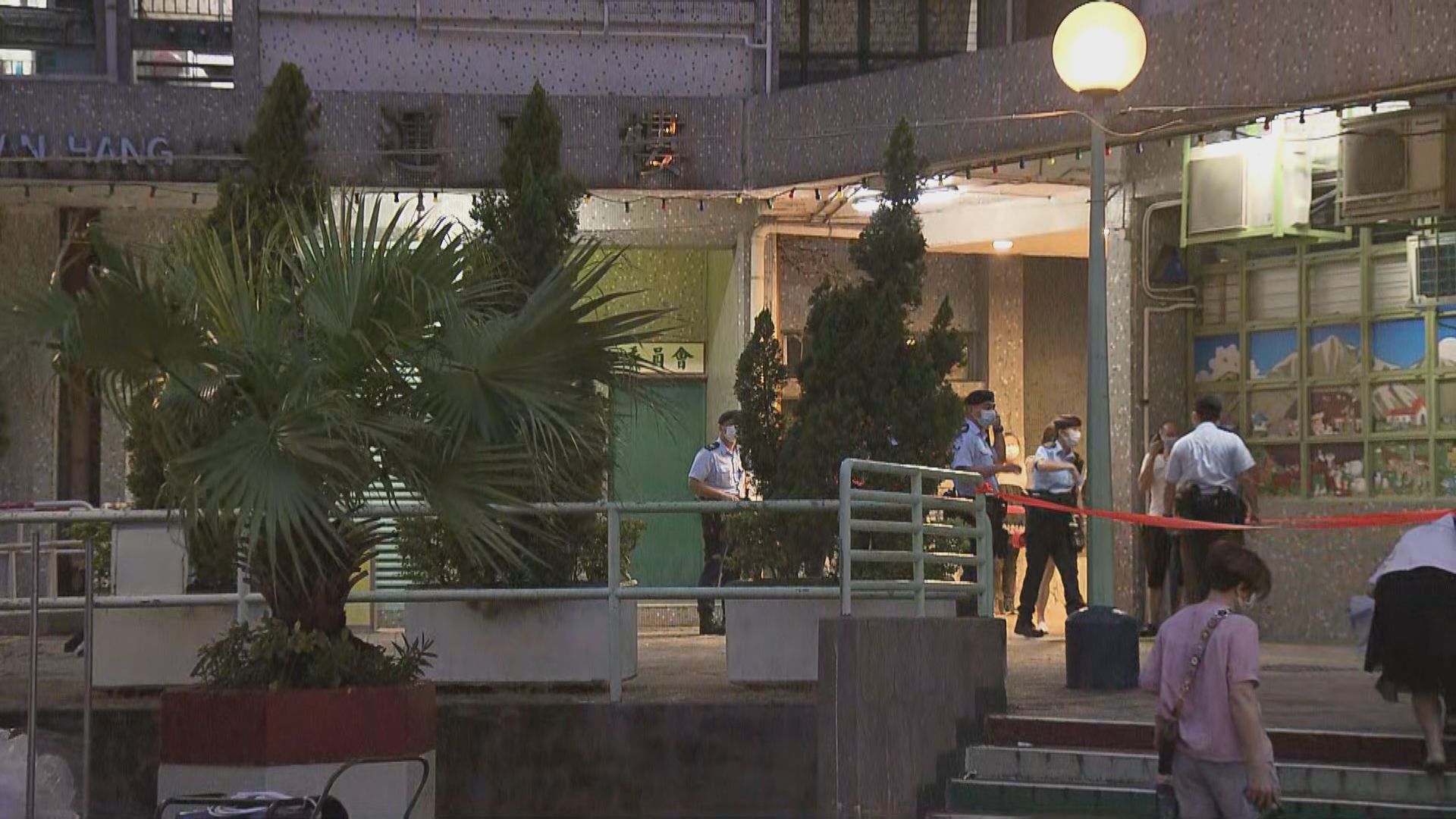 政府圍封運頭塘邨運亨樓強檢