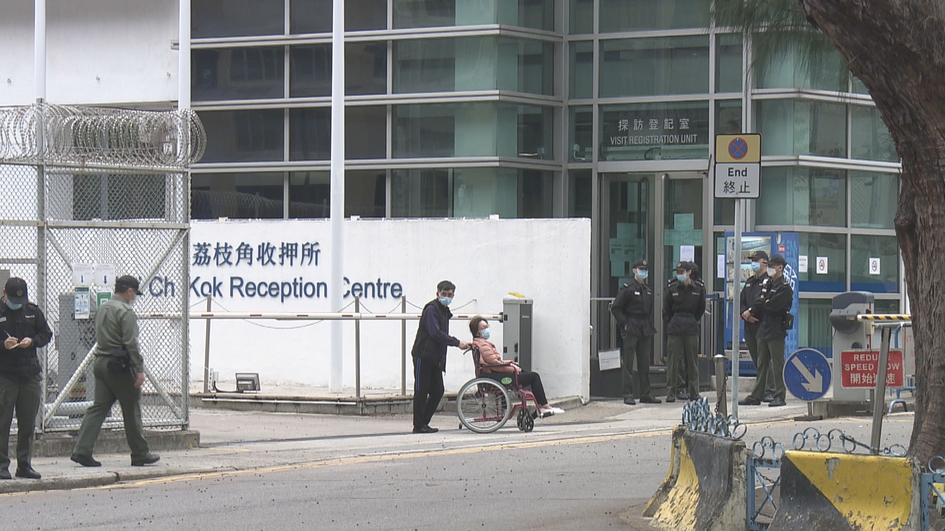 據悉何俊仁、李卓人、古思堯在懲教所確診