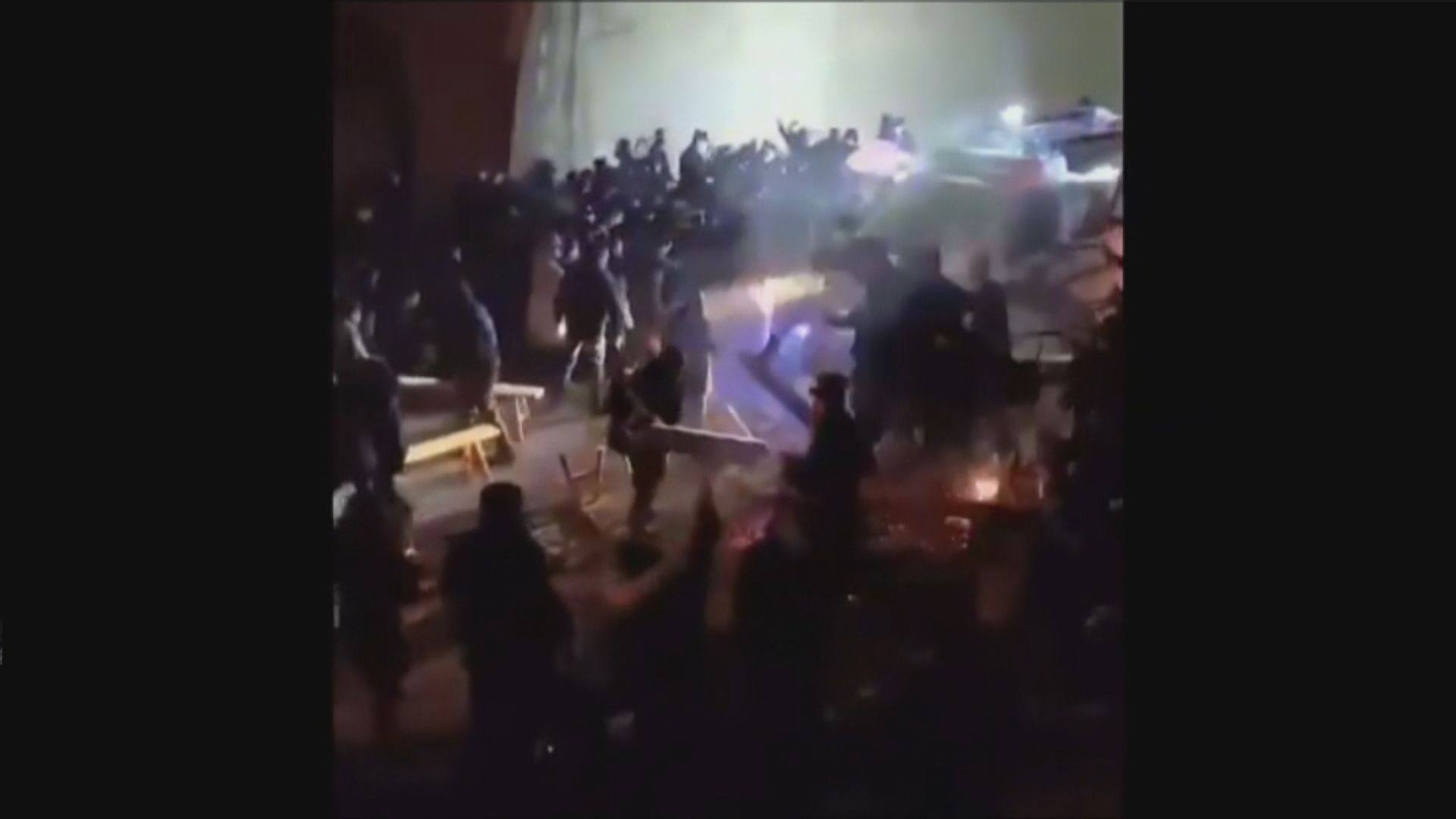 消息指福建村民堵路抗議建隔離中心