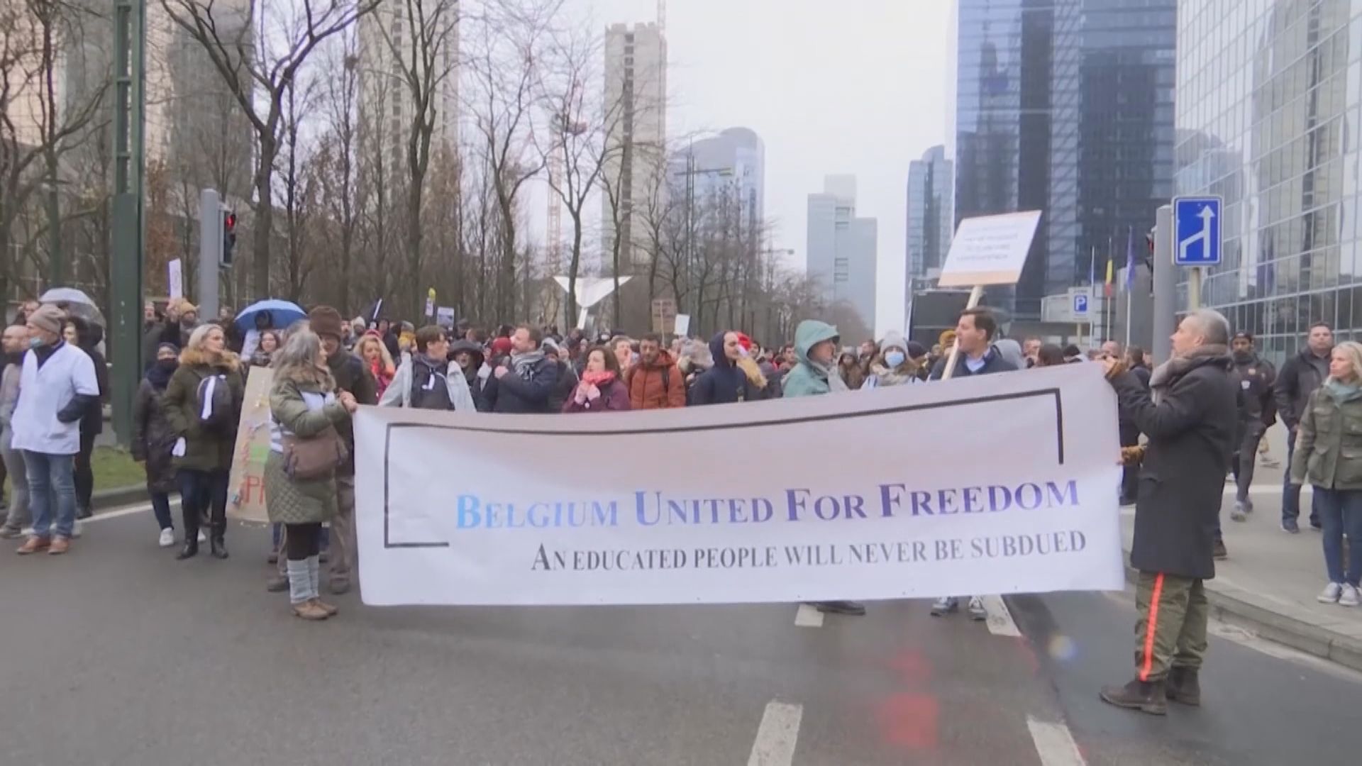 比利時和以色列有示威抗議當局防疫措施