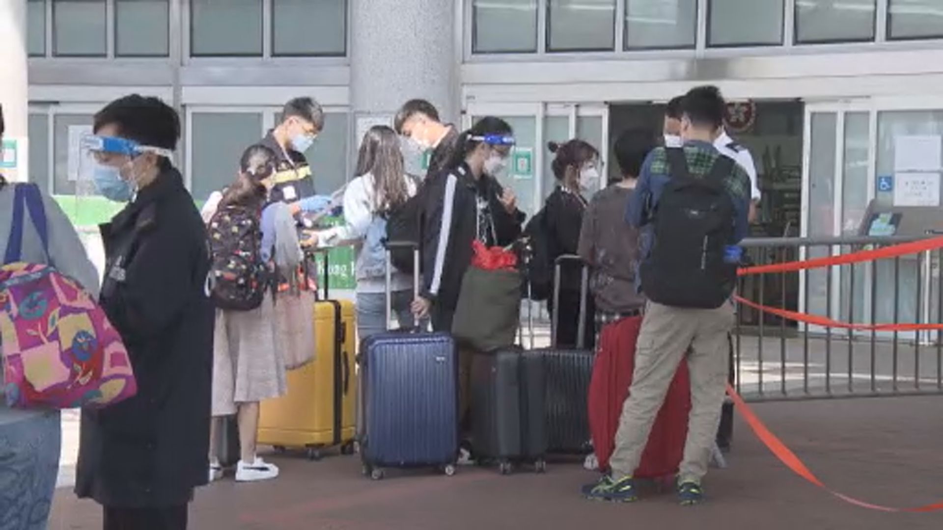 深圳設人文關懷通關名額方便八類特殊人士由香港入境