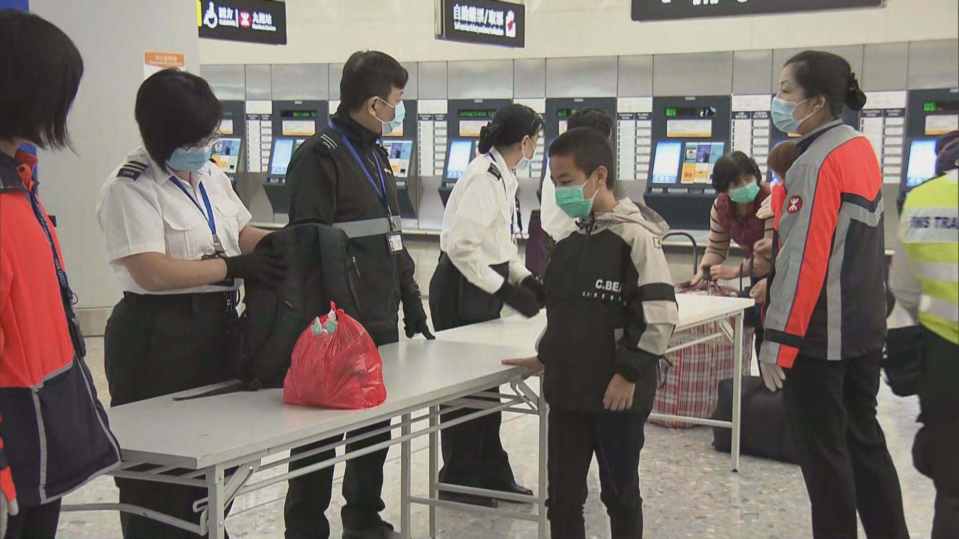 高鐵西九龍站口岸明關閉　有內地旅客改票離港　