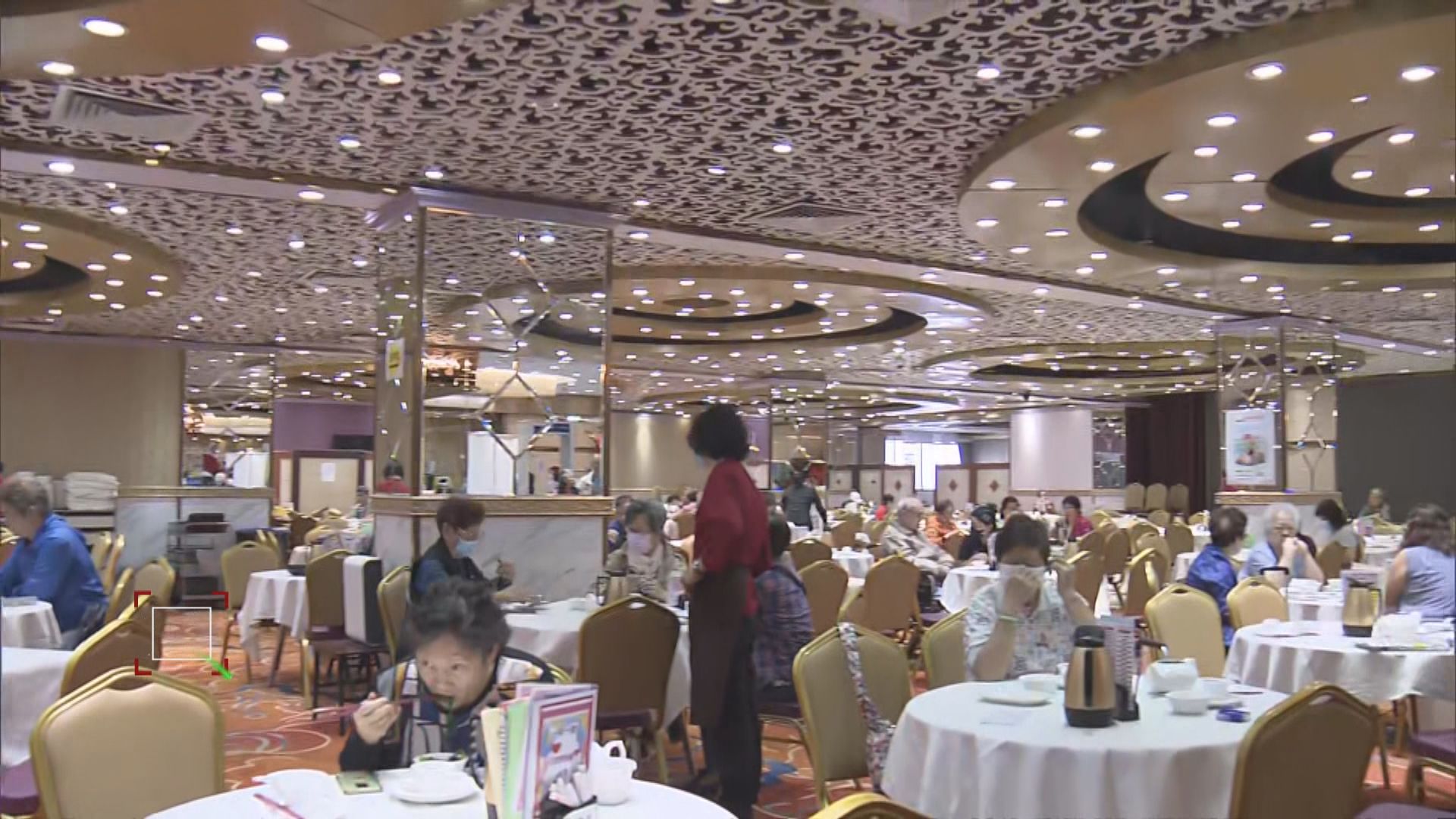 食肆每枱人數上限增至8人