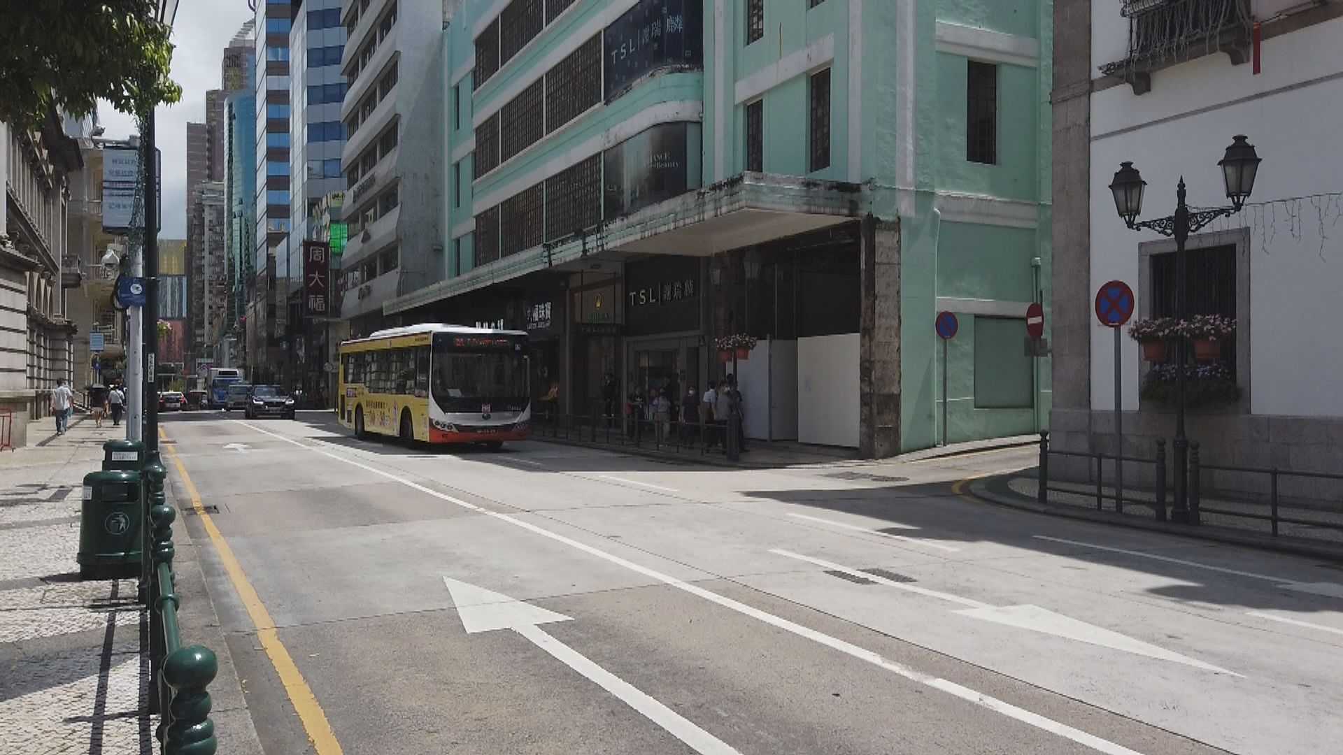 政府晚上十時暫停澳門入境本港豁免檢疫安排