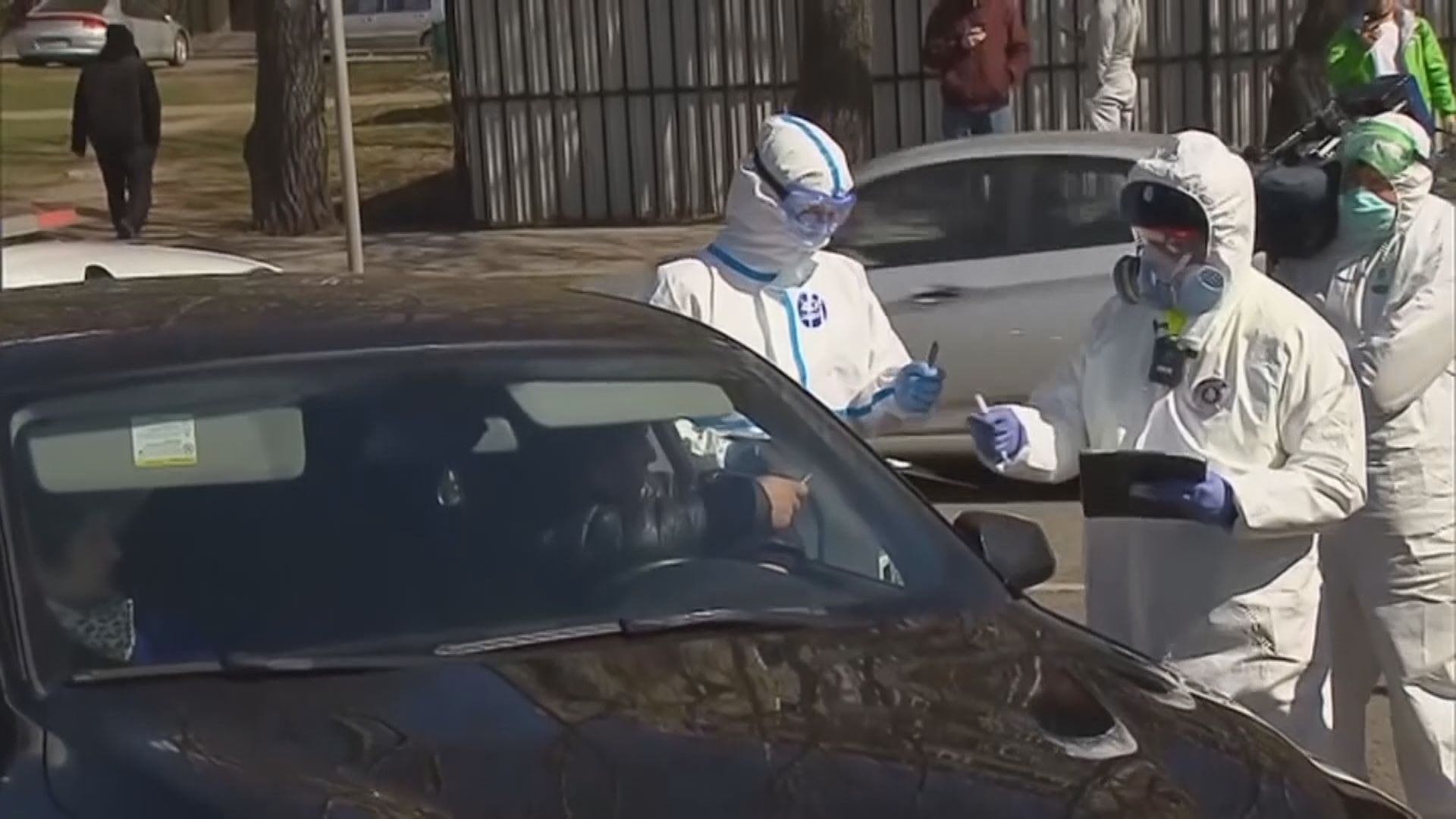 俄羅斯疫情嚴重　中國人回國避疫