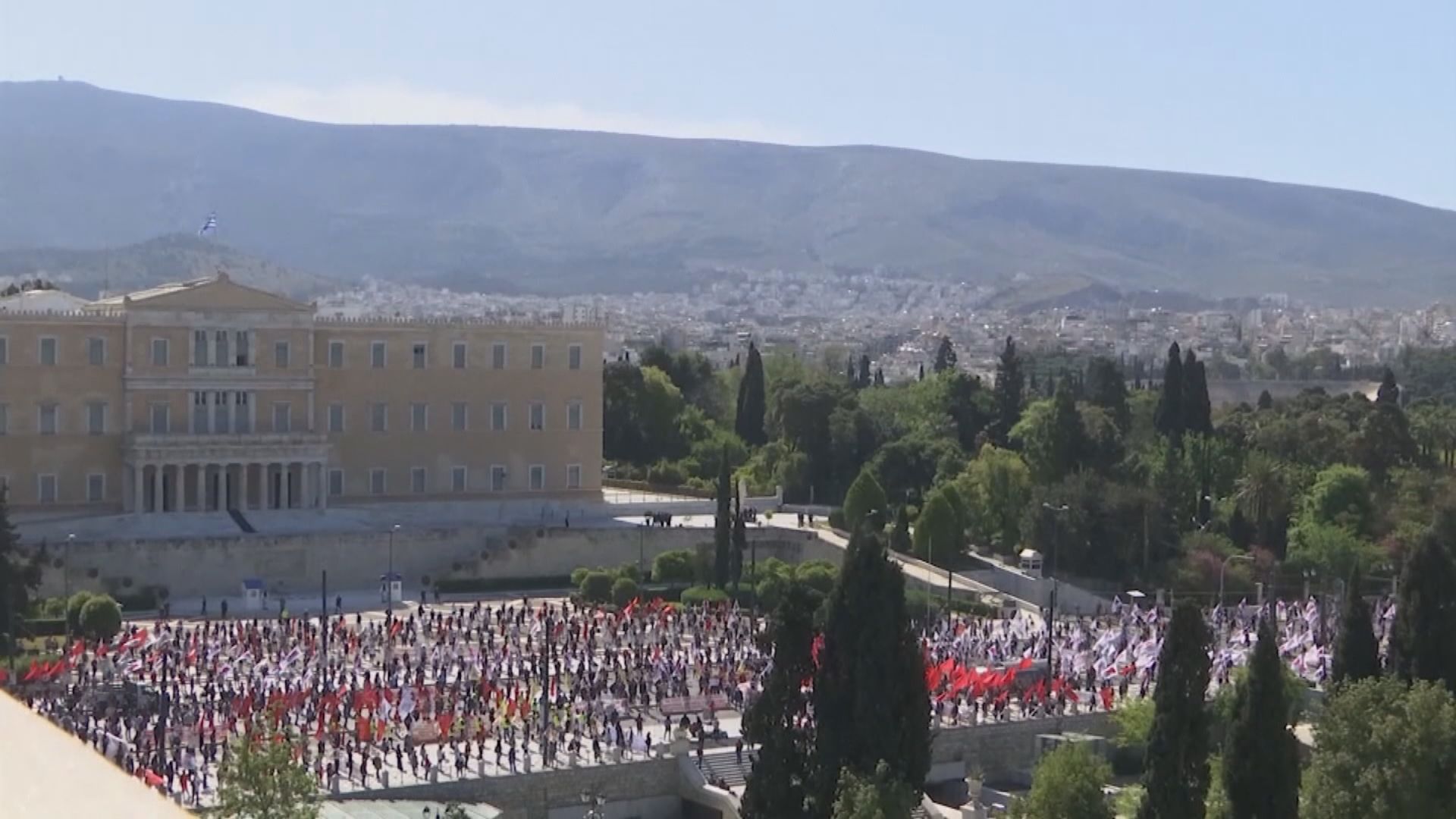 多個國家民眾疫情下爭取勞工權益