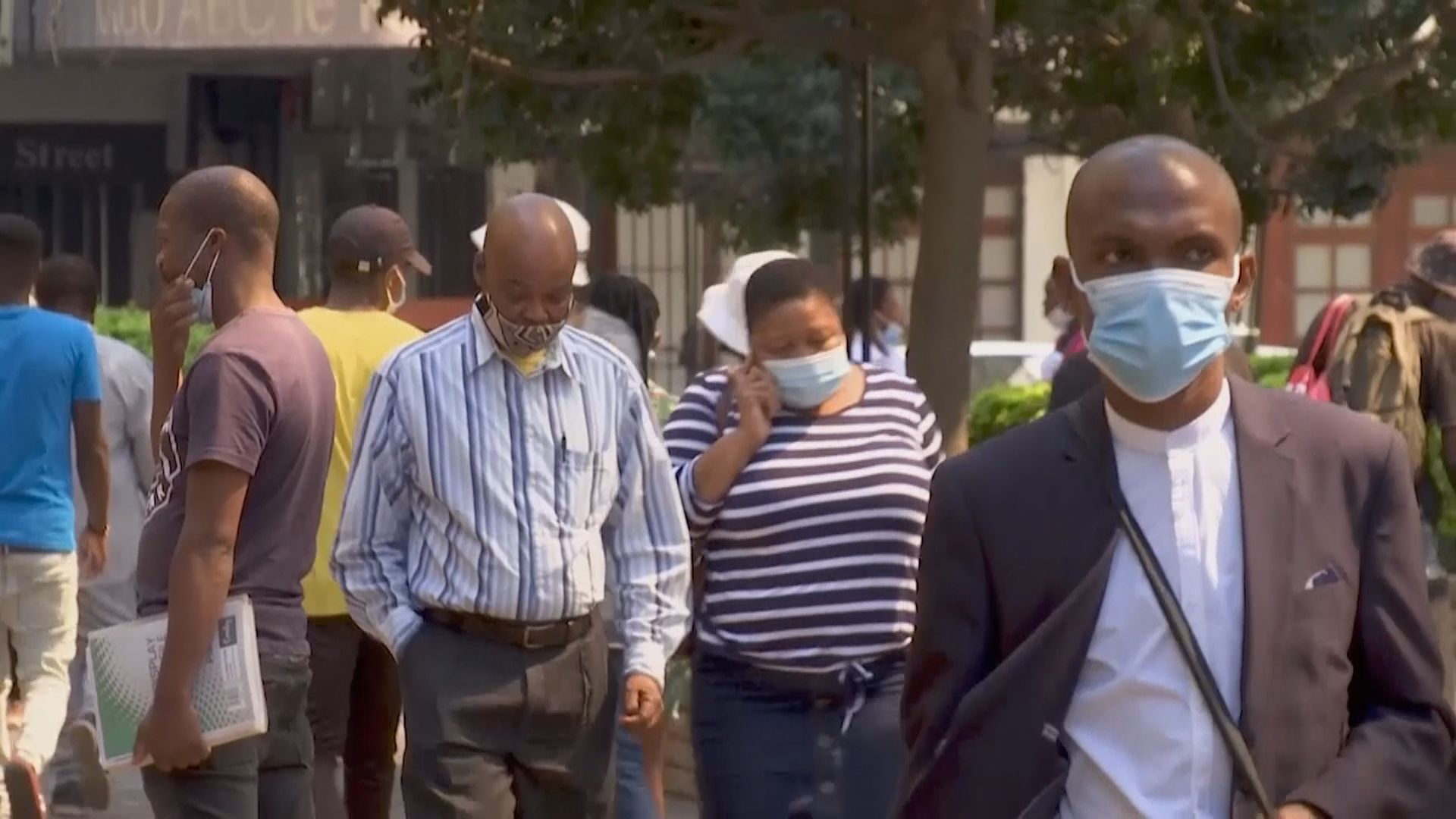 南非疫情反彈宣布全國進入二級封城