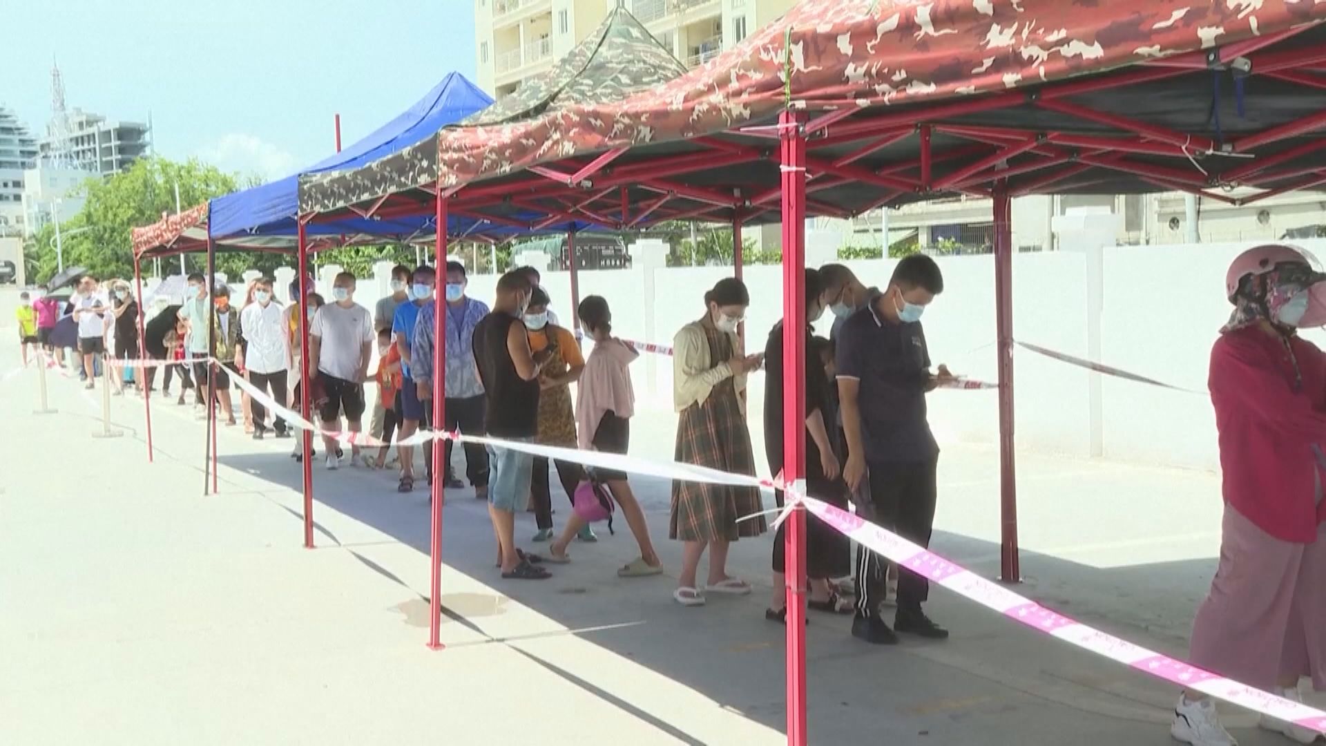 海南三亞市疫情嚴峻　來往當地航班全部取消