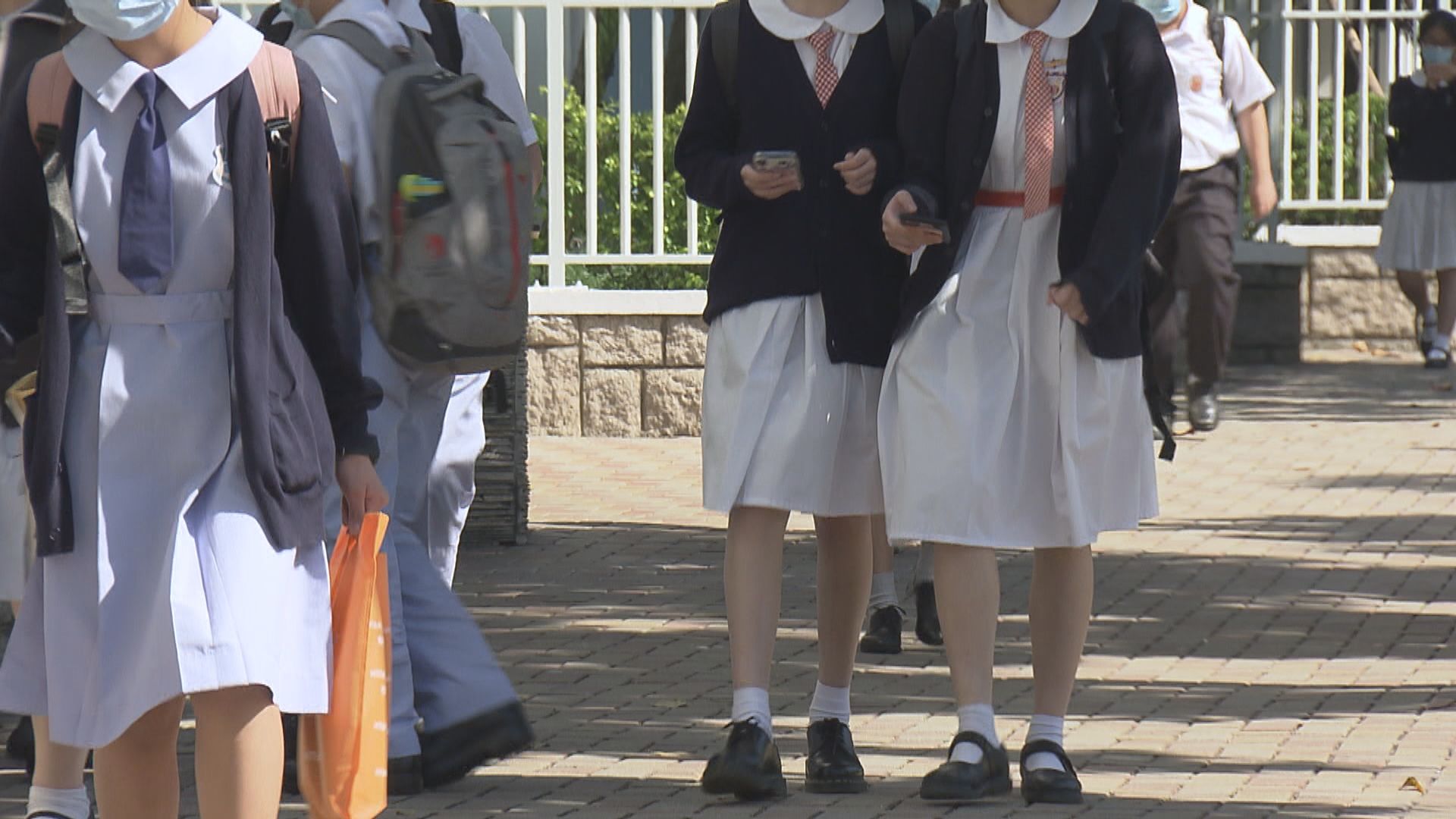 全港中學下周一或之前暫停面授至農曆新年　中六彈性半日回校