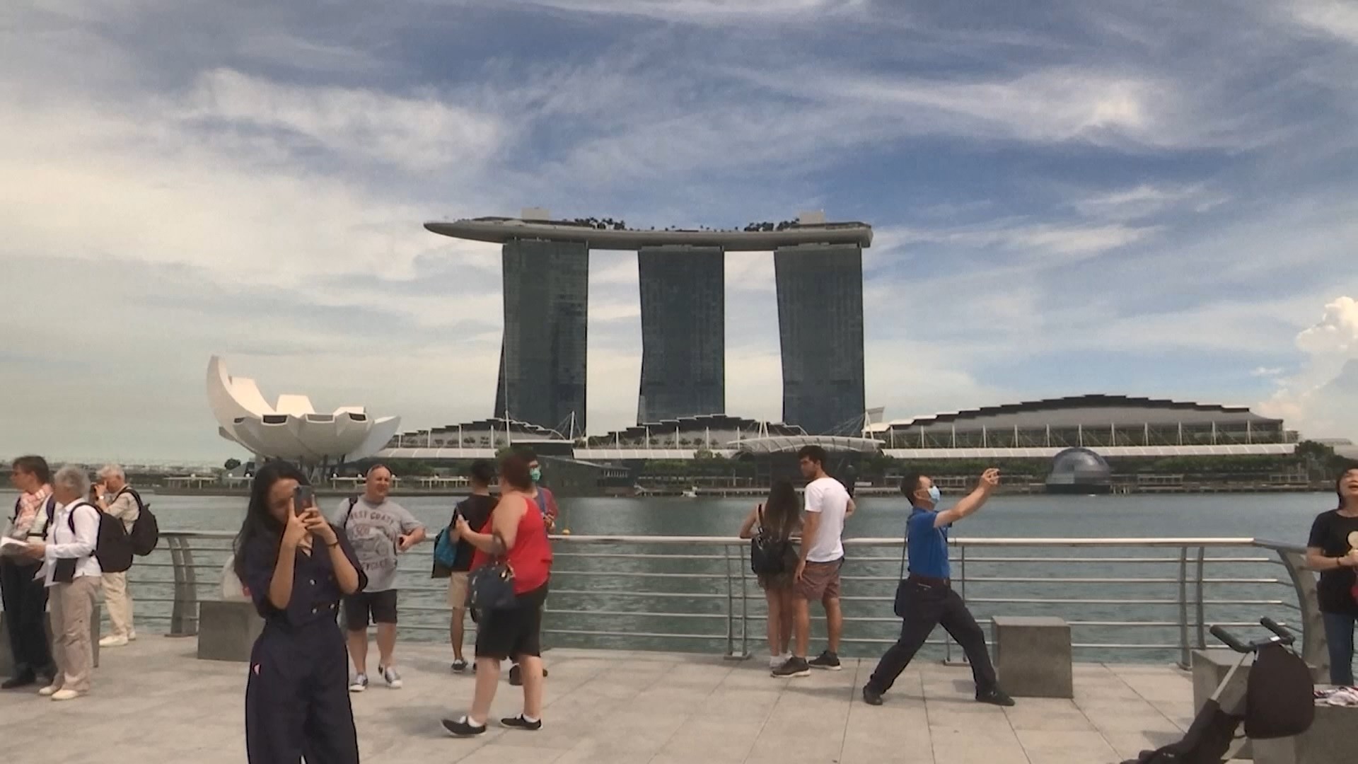 新加坡確診個案增至166宗