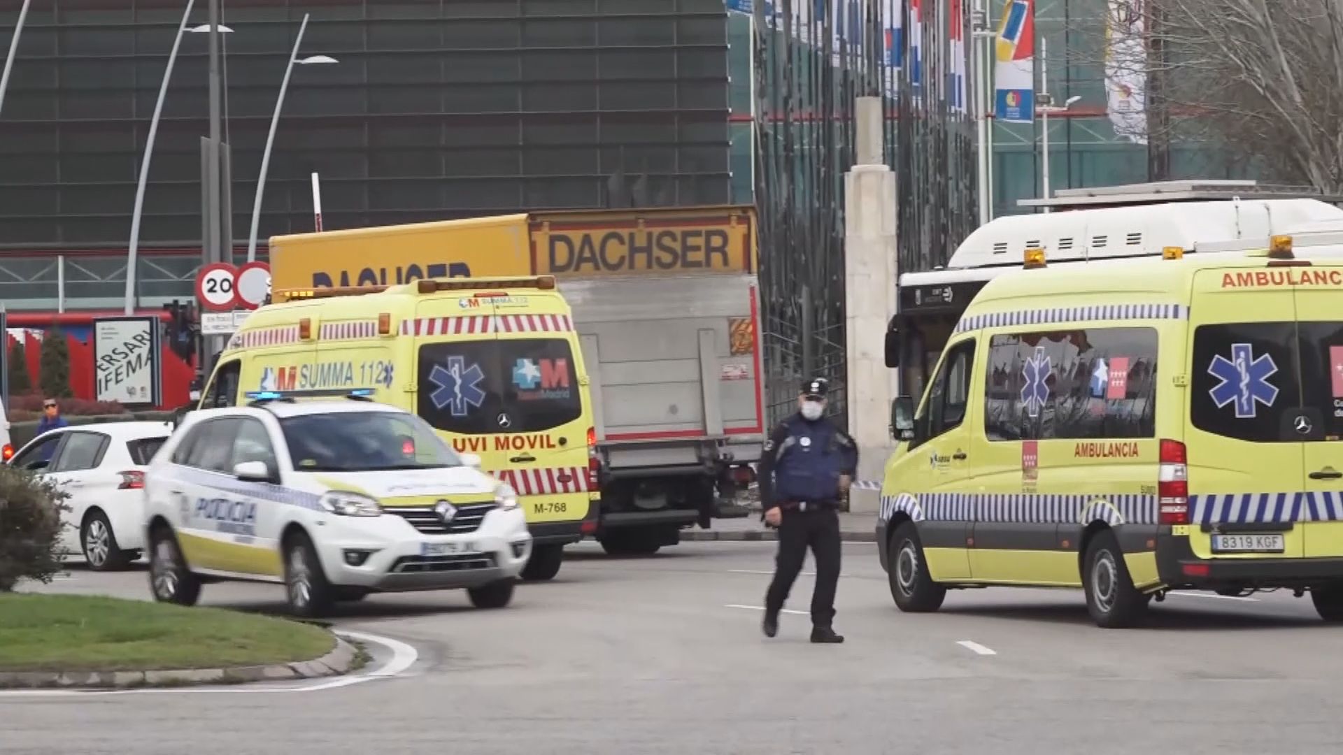 西班牙溜冰場改為臨時停屍間　處理確診病逝遺體