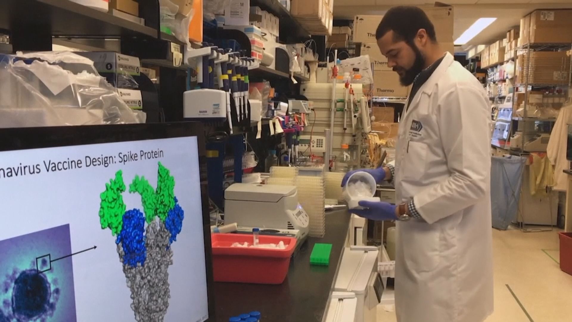 英研究：新冠病毒最早去年年底散播　傳播速度極快