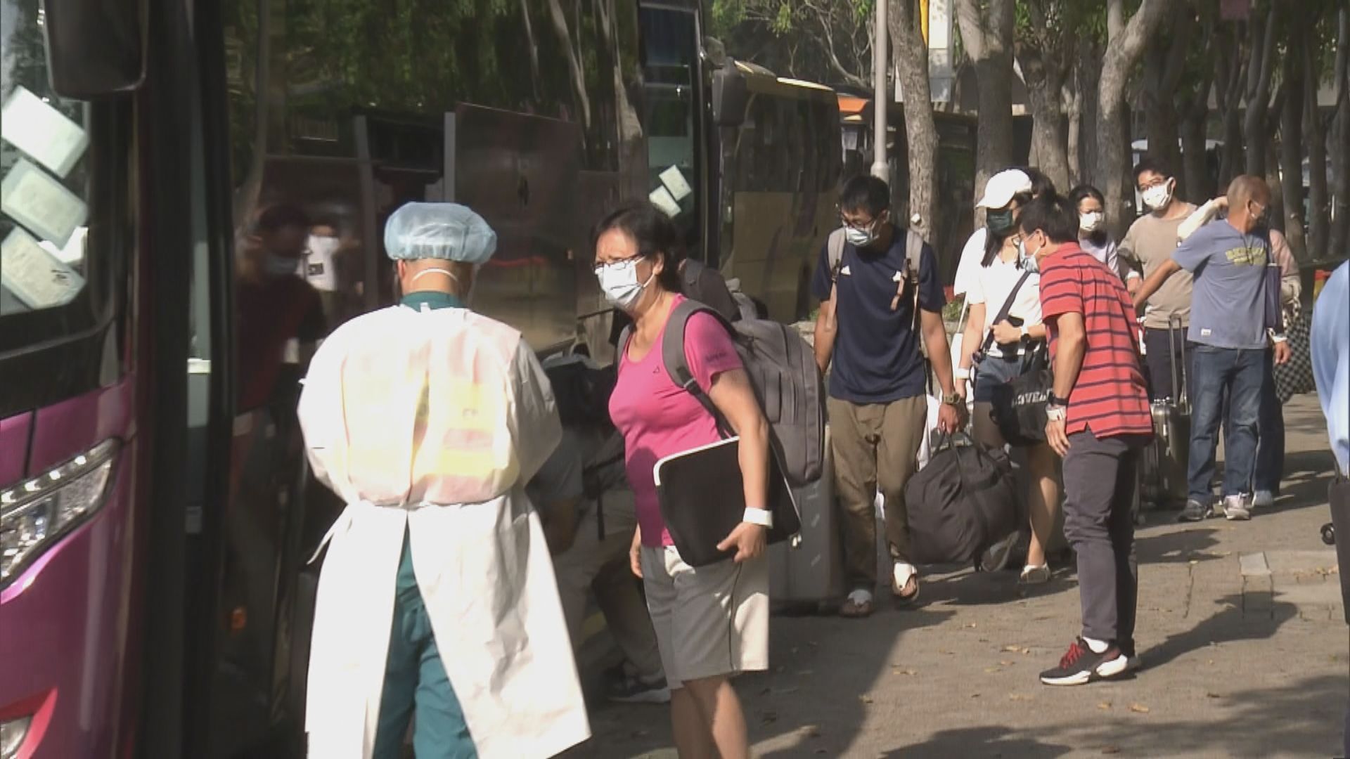 東涌映灣園女菲傭驗出雙重變種病毒　同座居民撤離檢疫