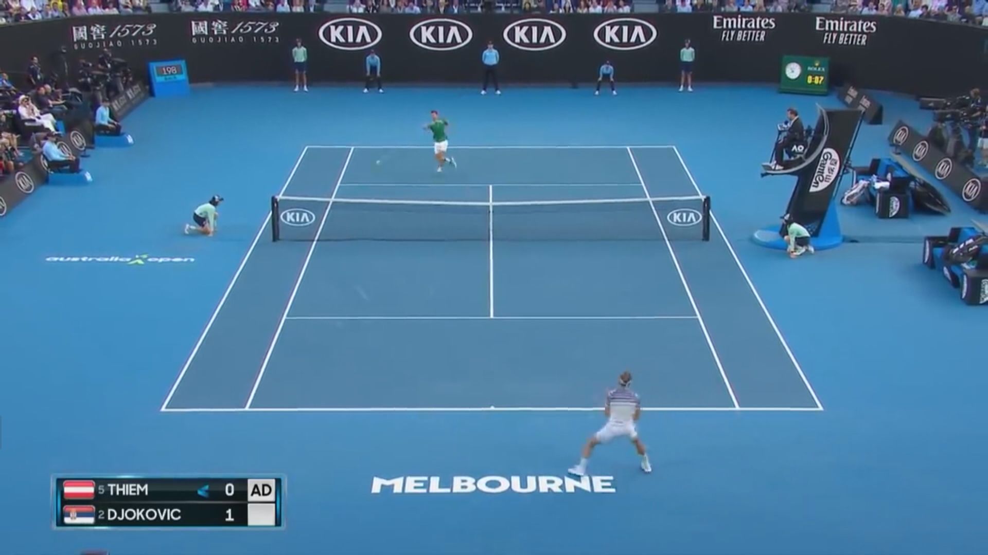 澳網接載球員包機　三人確診新冠病毒