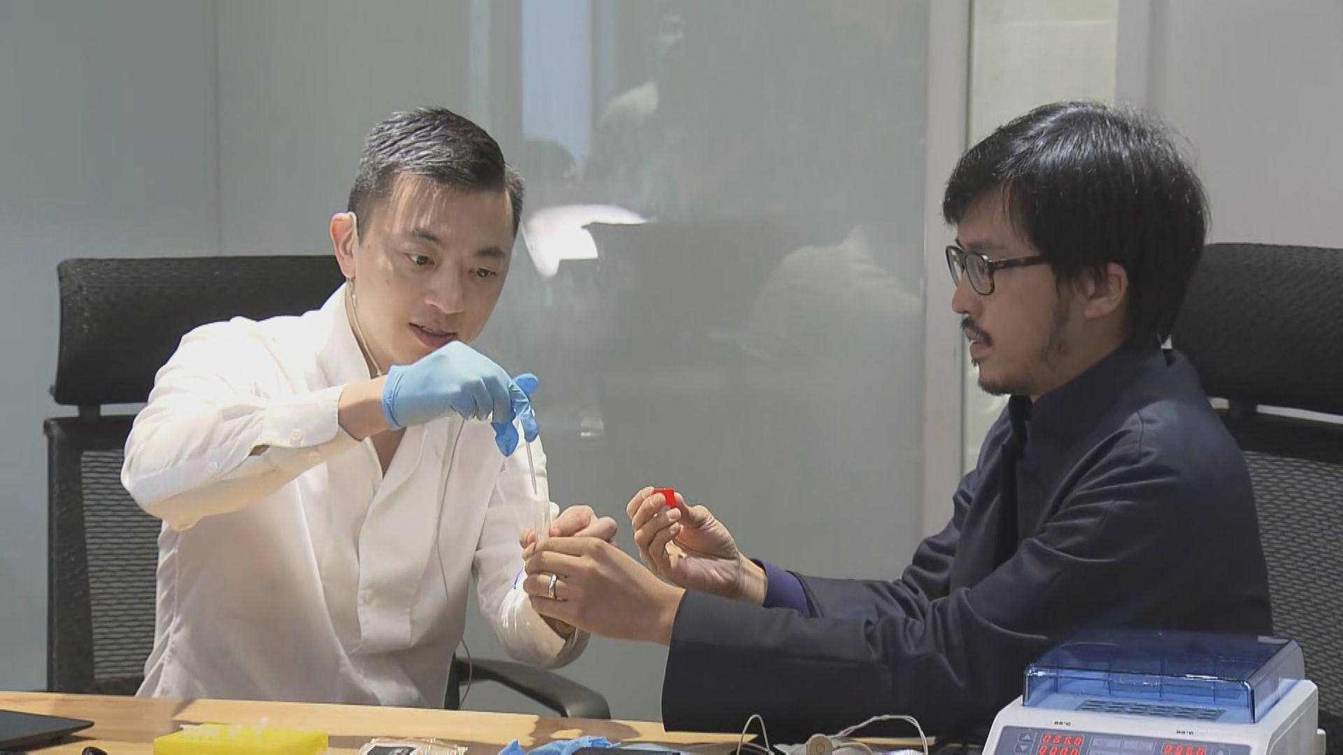 政府在機場試驗新冠病毒快速測試　約半小時有結果