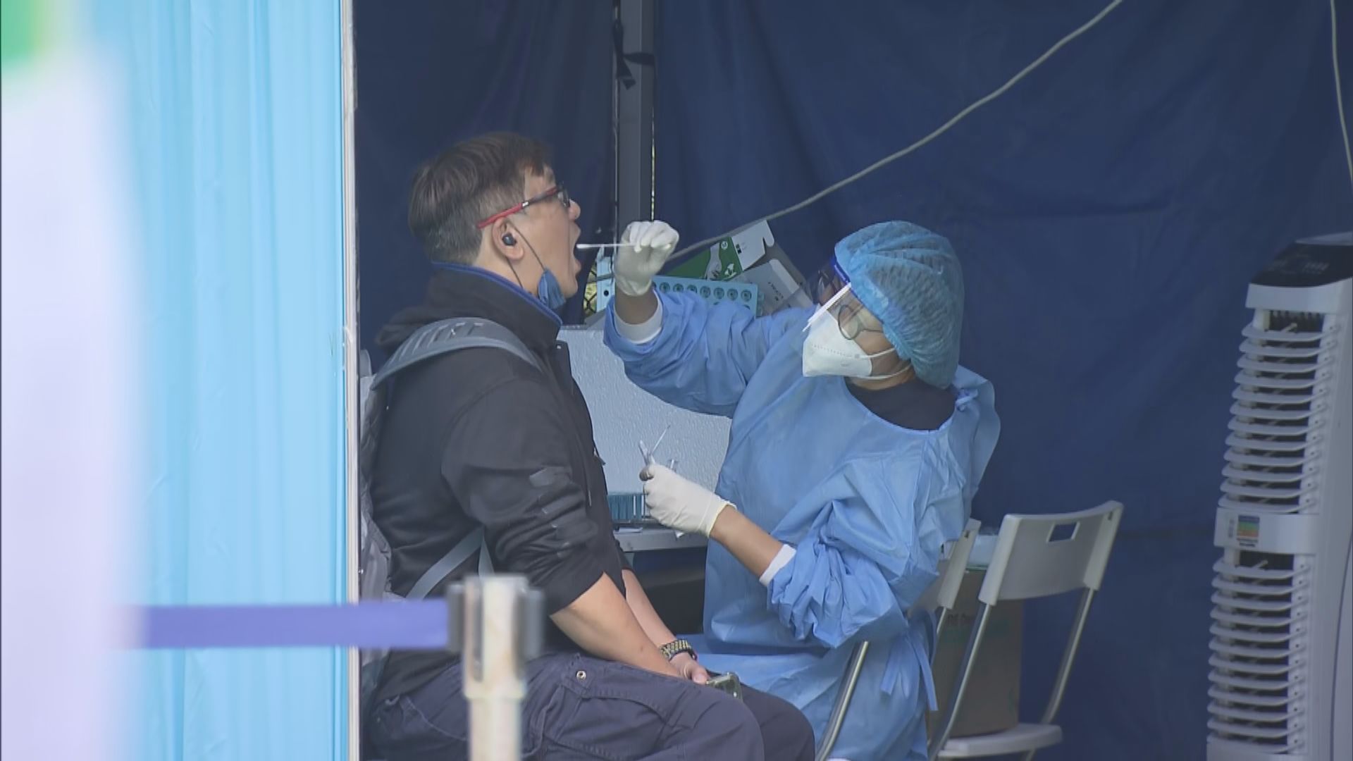 即日起免費核酸檢測改咽喉拭子採樣　市民需網上預約或用檢測登記碼