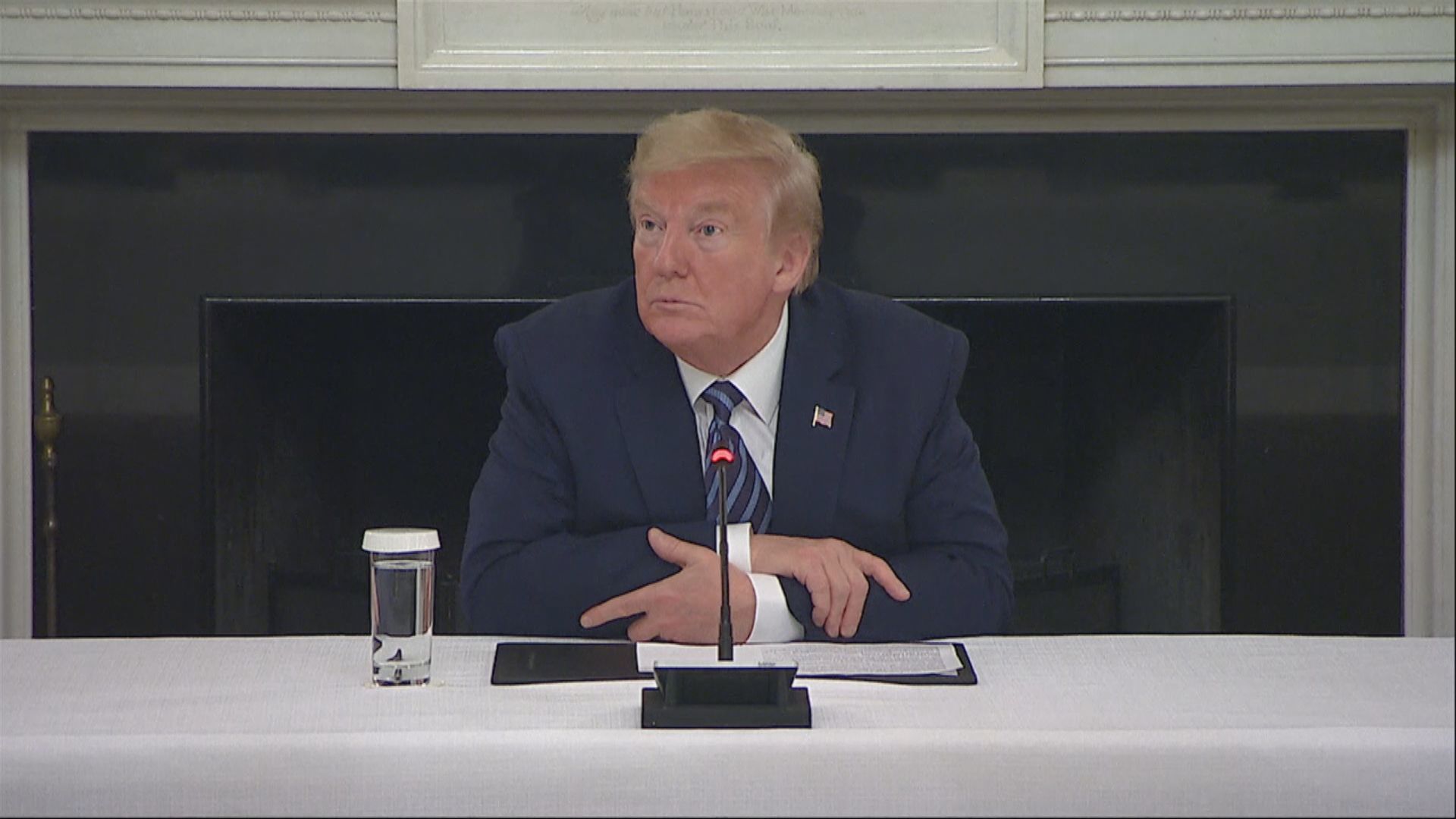 特朗普拒戴口罩或想營造疫情受控氣圍重啟經濟