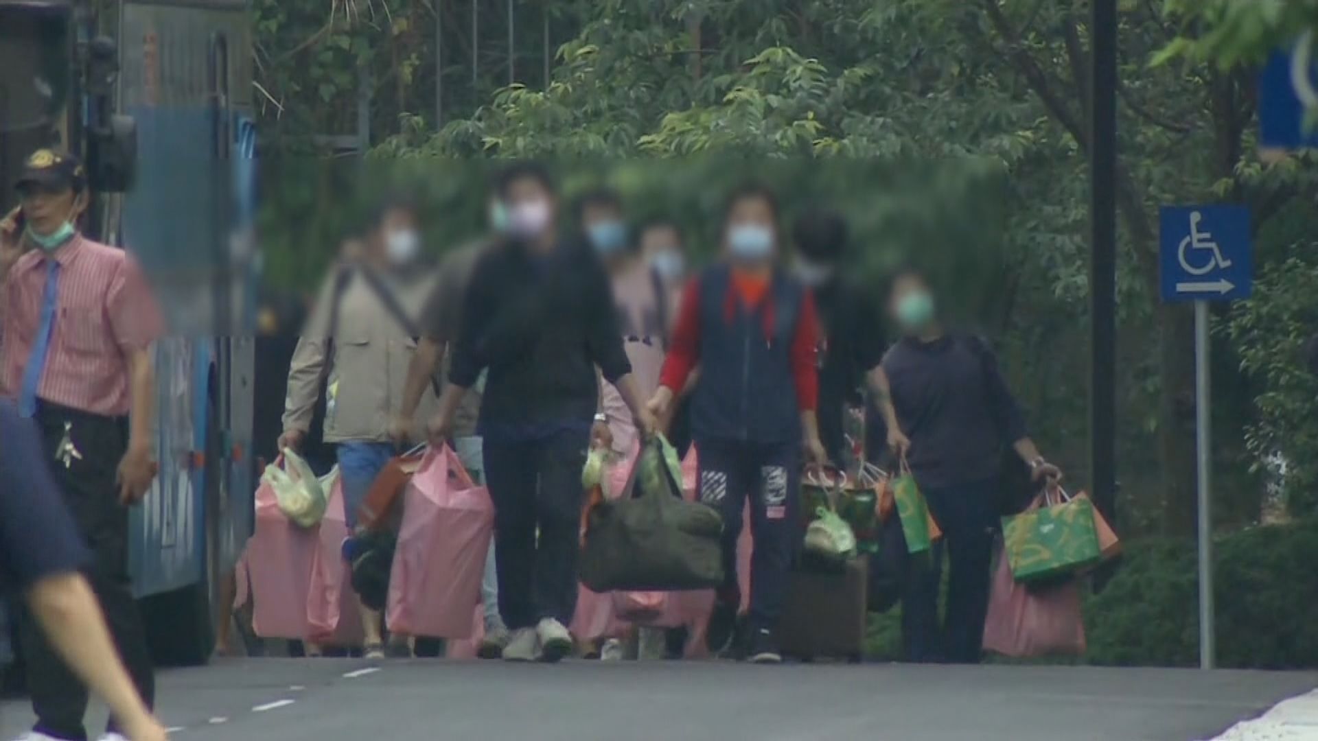 台灣敦睦艦隊兩軍艦367名官兵解除隔離