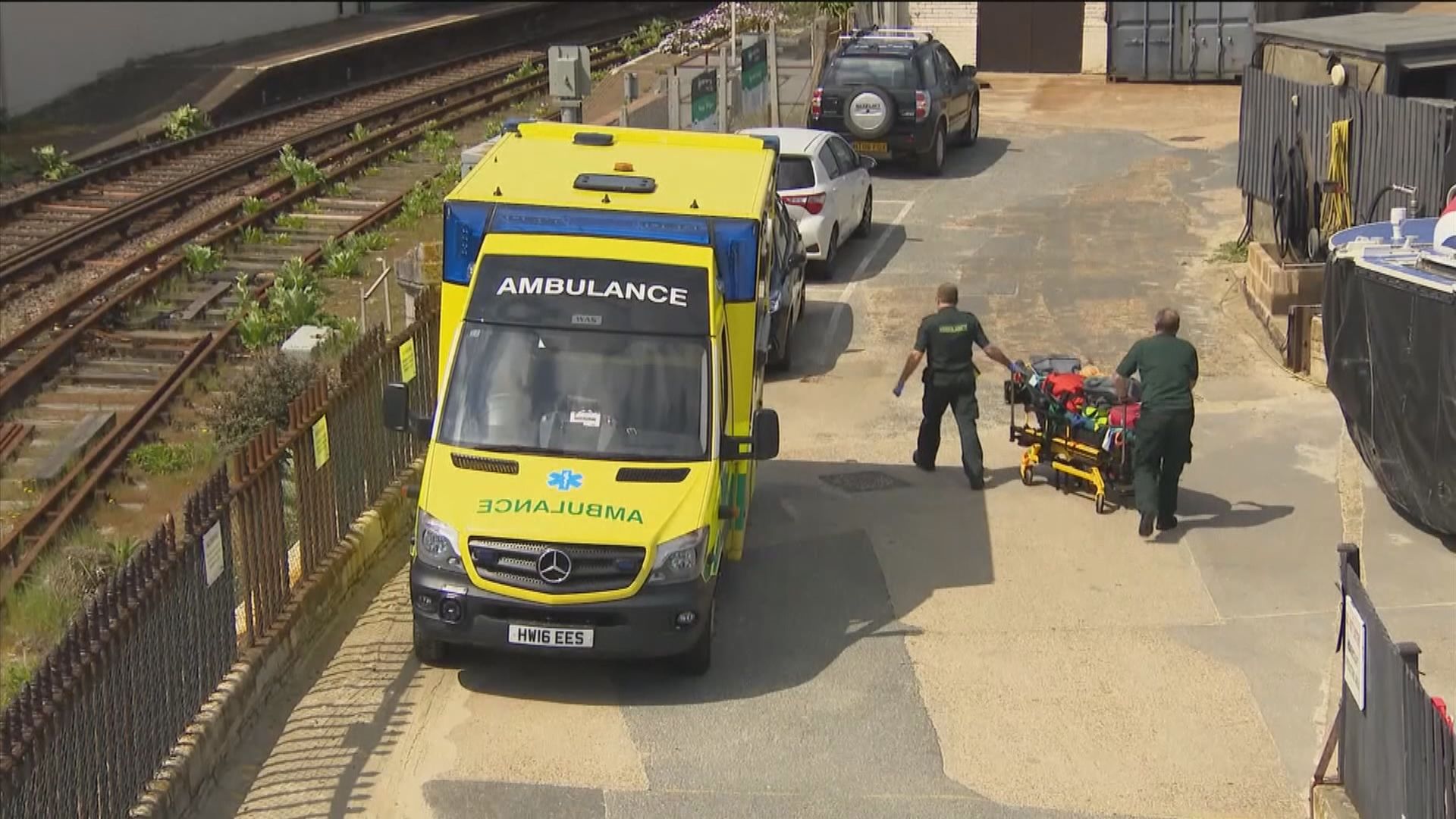 英國外相：疫情仍在發展　目前不宜比較死亡人數多寡