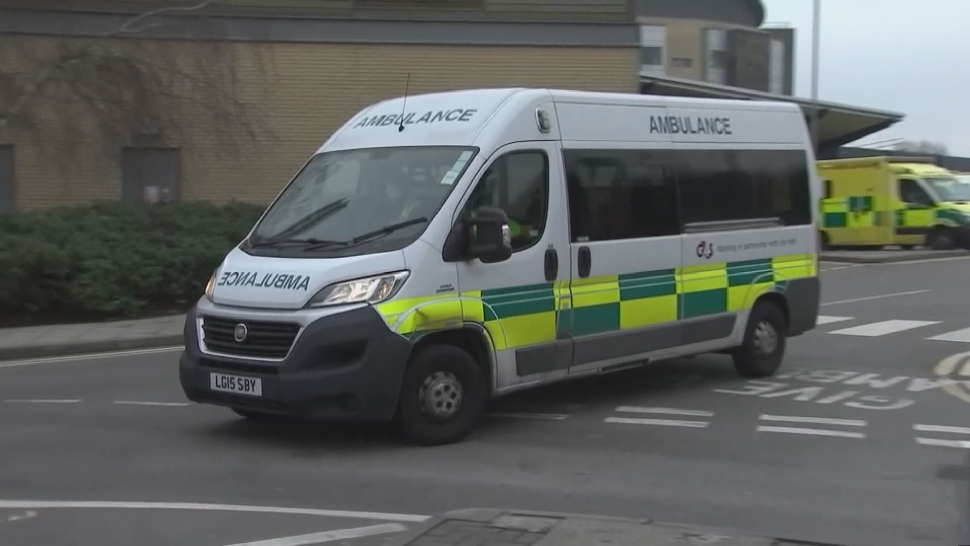 英國新增逾5.3萬宗新冠病毒個案　再創單日新高