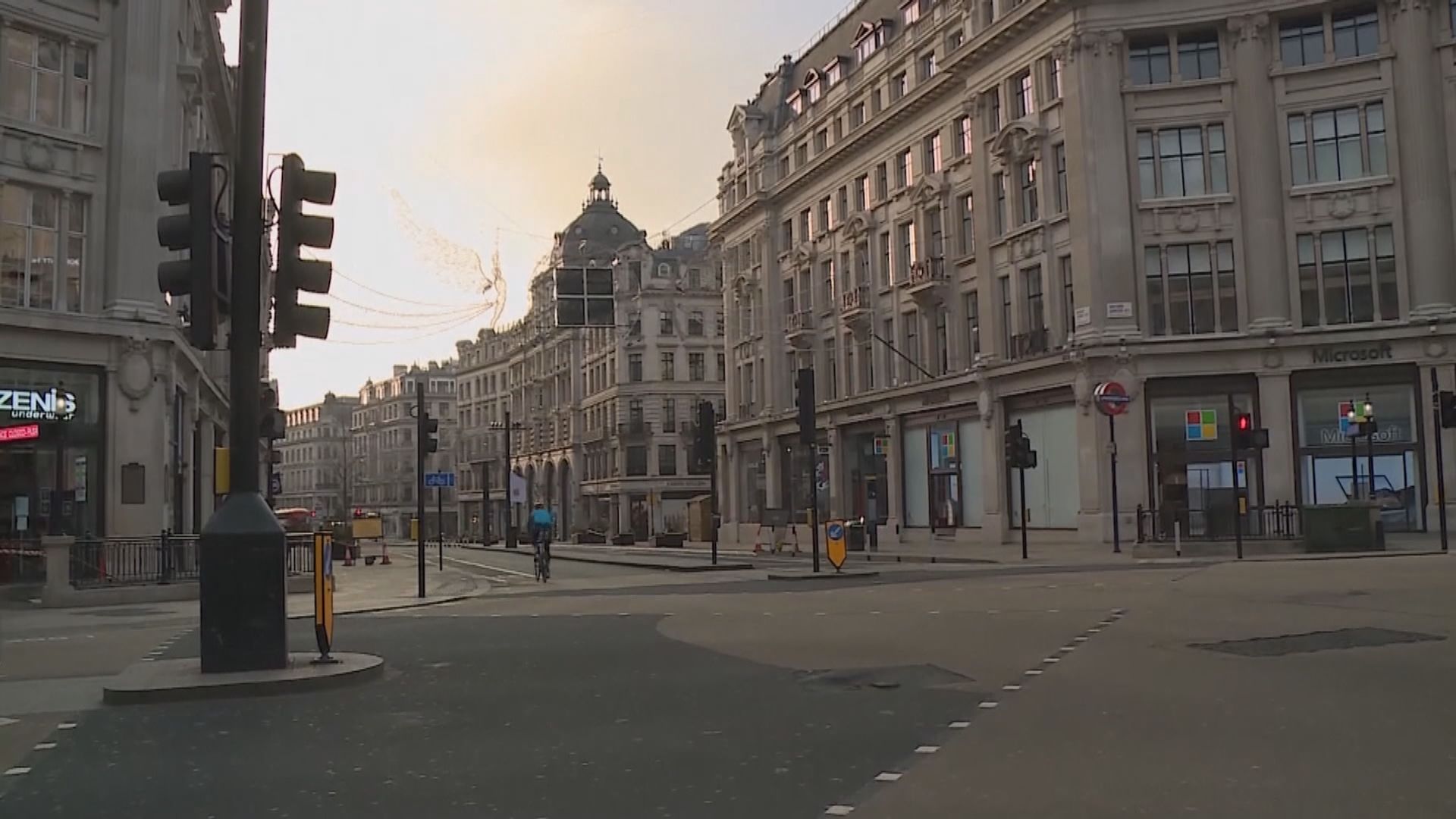 英國累計新冠病毒確診個案突破三百萬