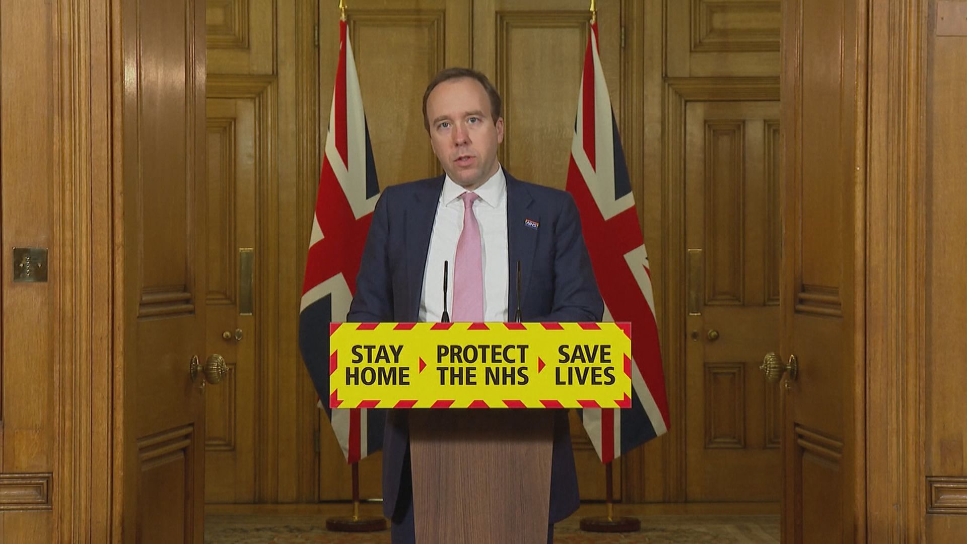 英國增3萬7千多宗確診　衞生大臣：平均每30秒一確診者入院