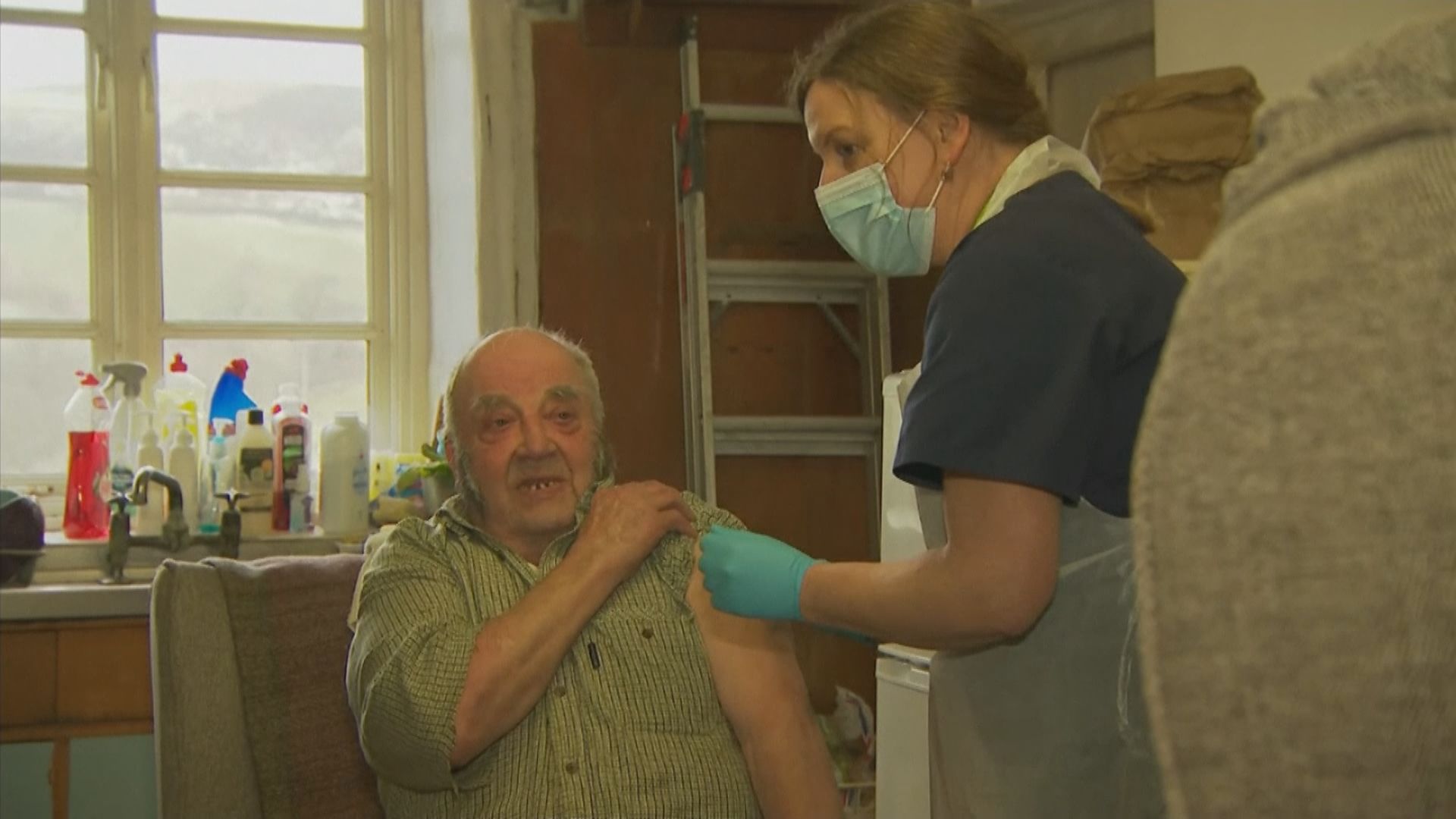 英國或安排民眾每年接種新冠疫苗