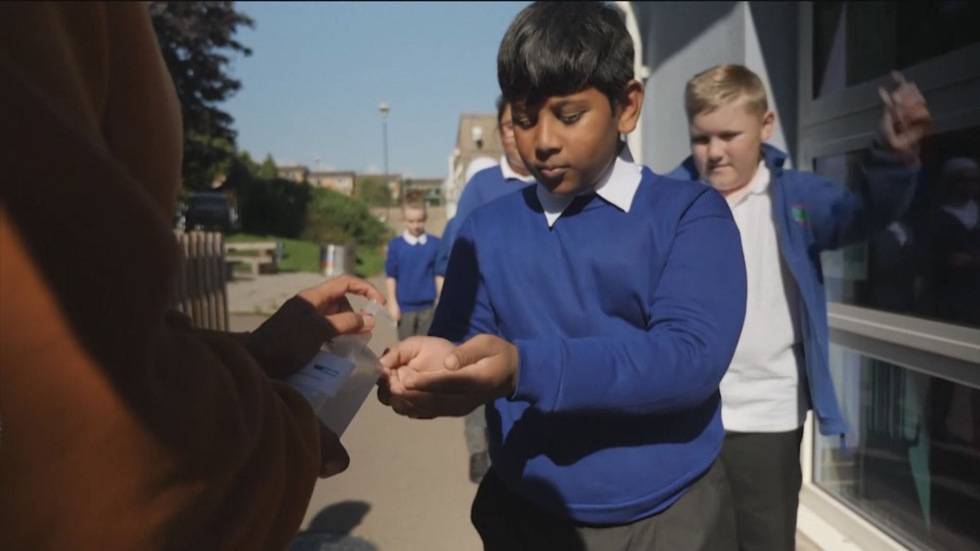 英格蘭地區學校今日復課