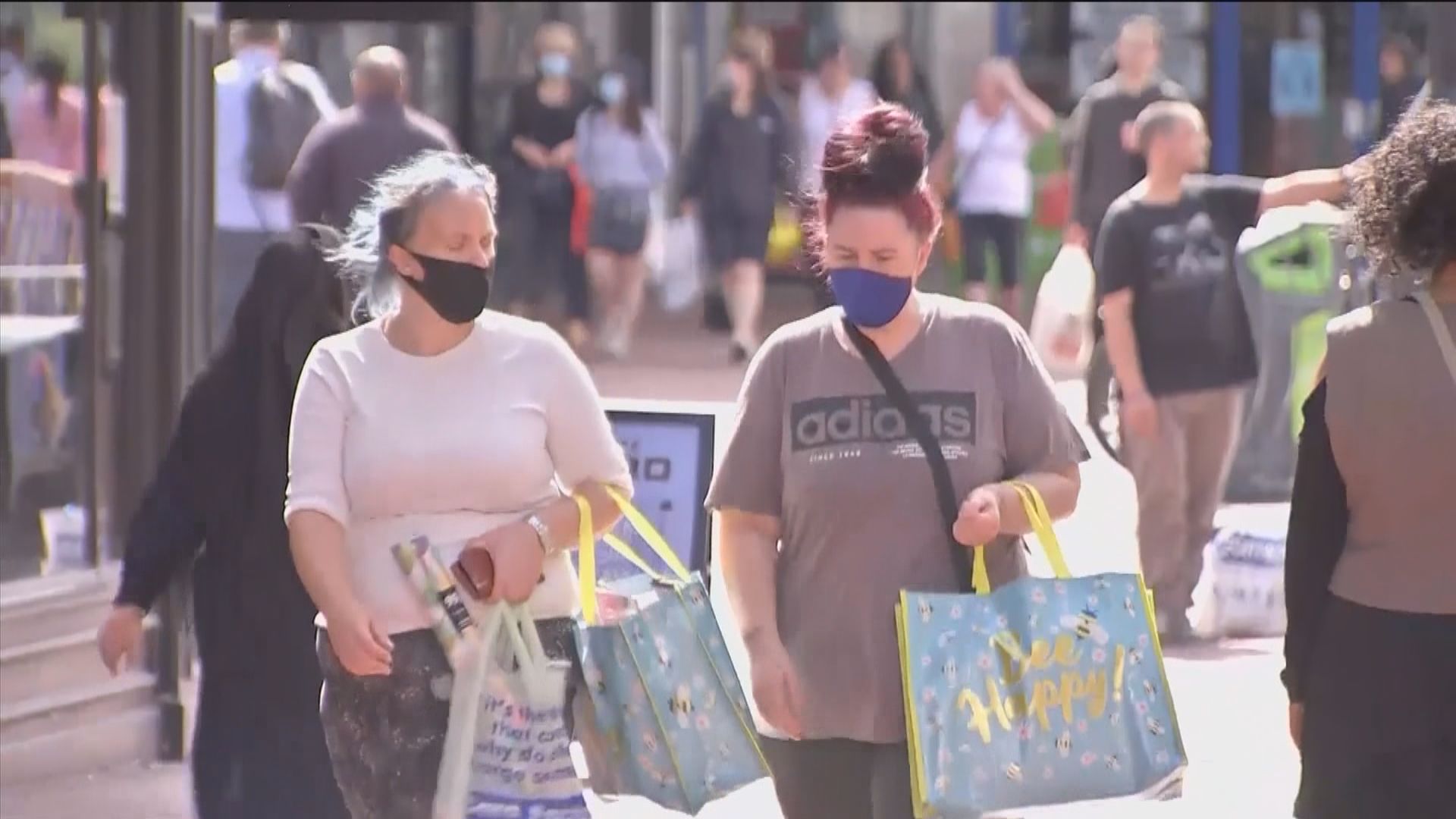 英國新增逾3萬8千宗確診