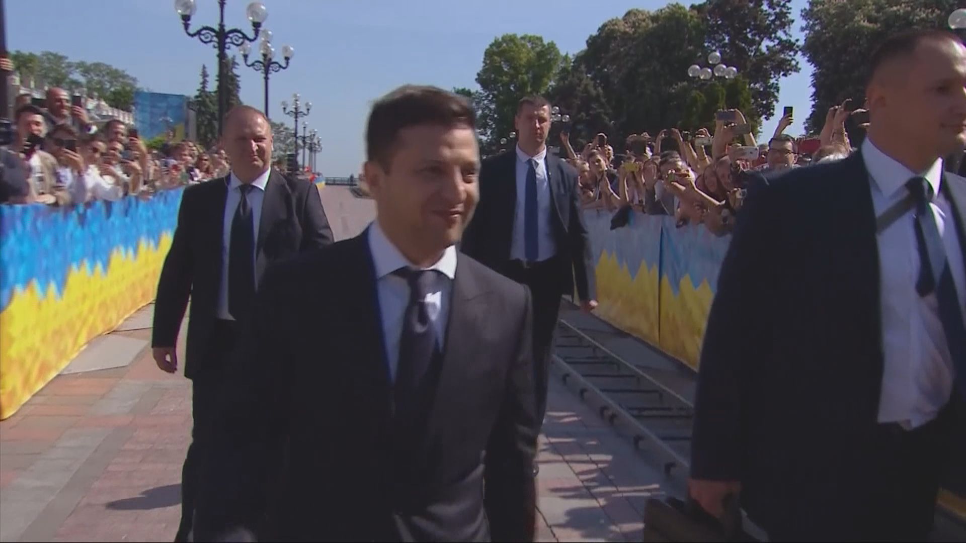 烏克蘭總統澤連斯基確診感染新冠病毒