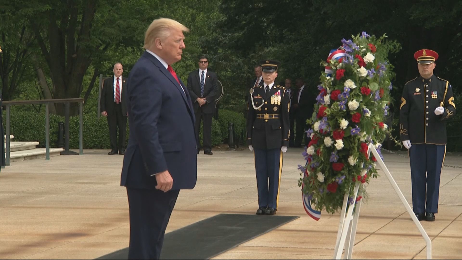 美國疫情中迎陣亡將士紀念日