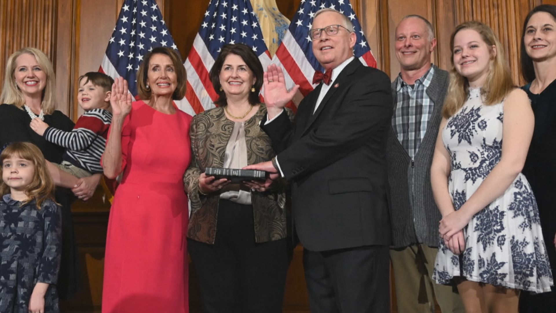 美國首次有在任國會議員確診新冠病毒後死亡