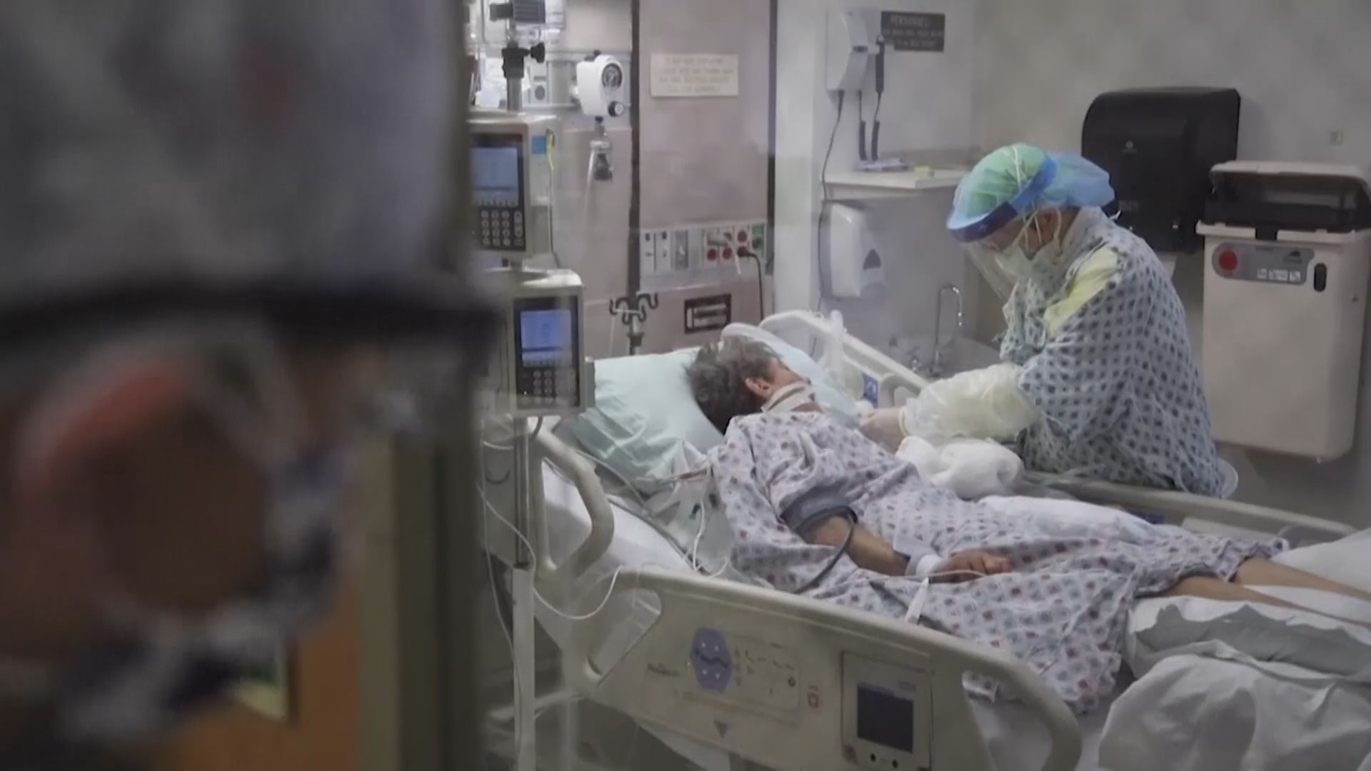 美國受變種病毒影響疫情反彈　紐約市加州強制所有政府僱員接種疫苗