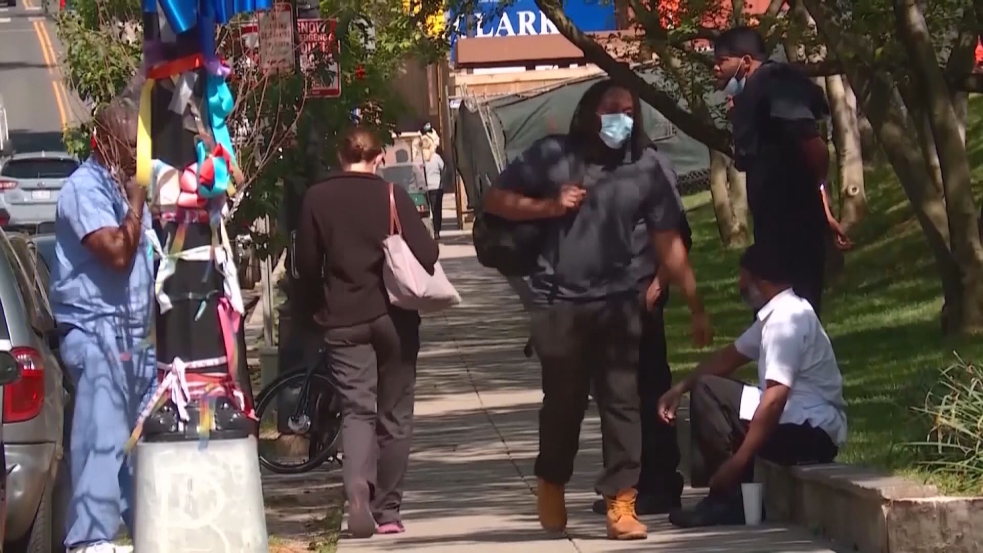 美國累計逾67萬人死於新冠疫情　人數與上世紀西班牙流感相若