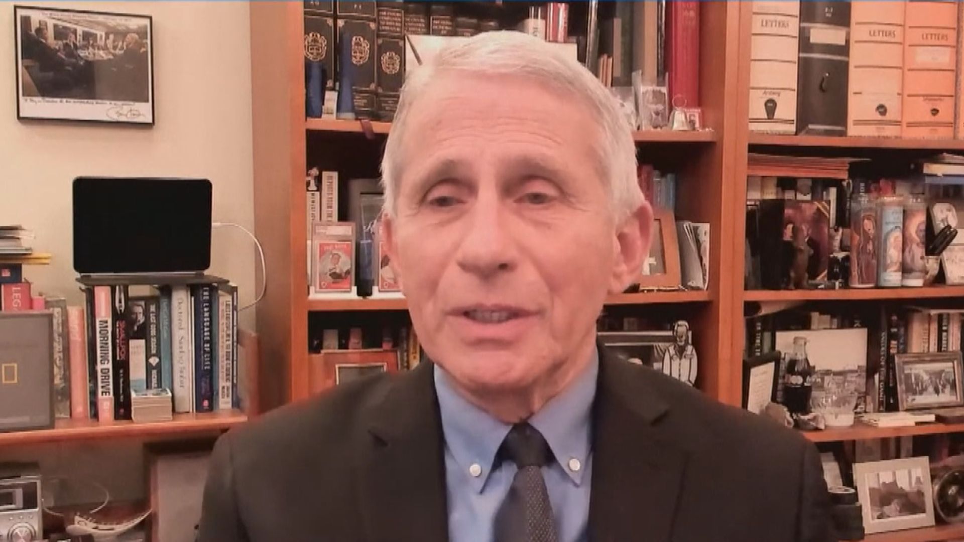 福奇指未有證據顯示持續接種加強劑會影響免疫系統