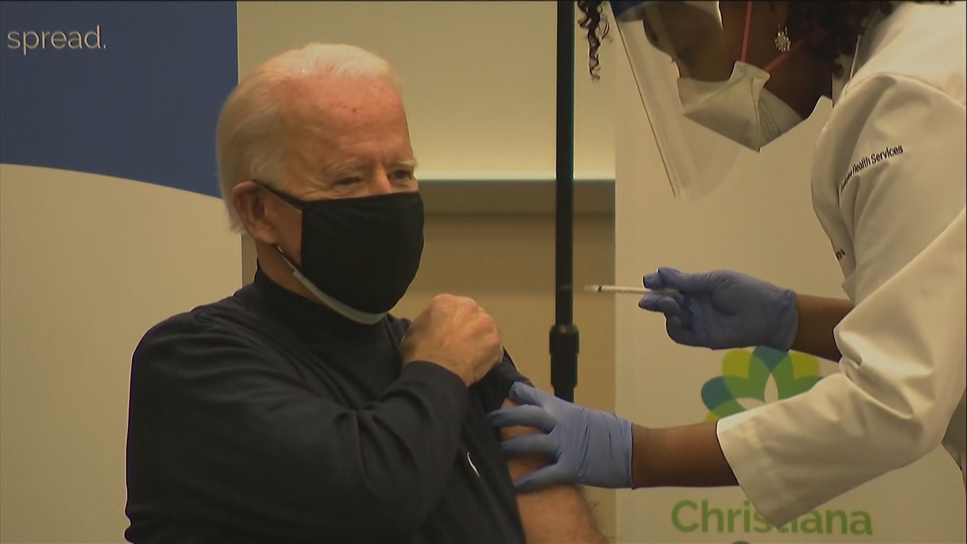 拜登公開接種新冠病毒疫苗