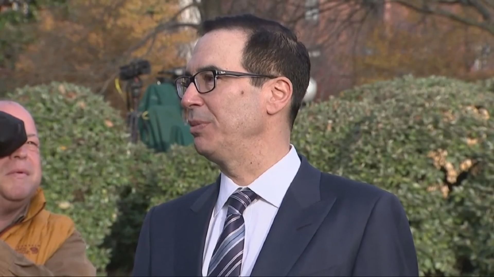 姆努欽料大部分美國經濟將在夏季尾前重新開放