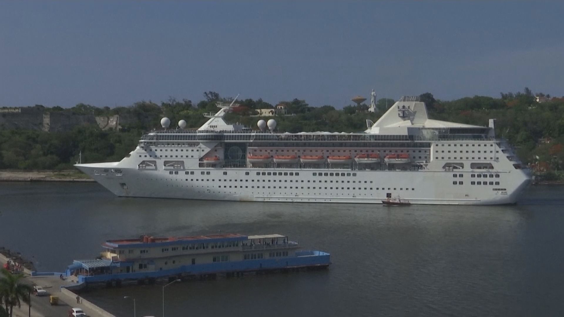 皇家加勒比郵輪及挪威郵輪禁中港澳乘客及員工登船