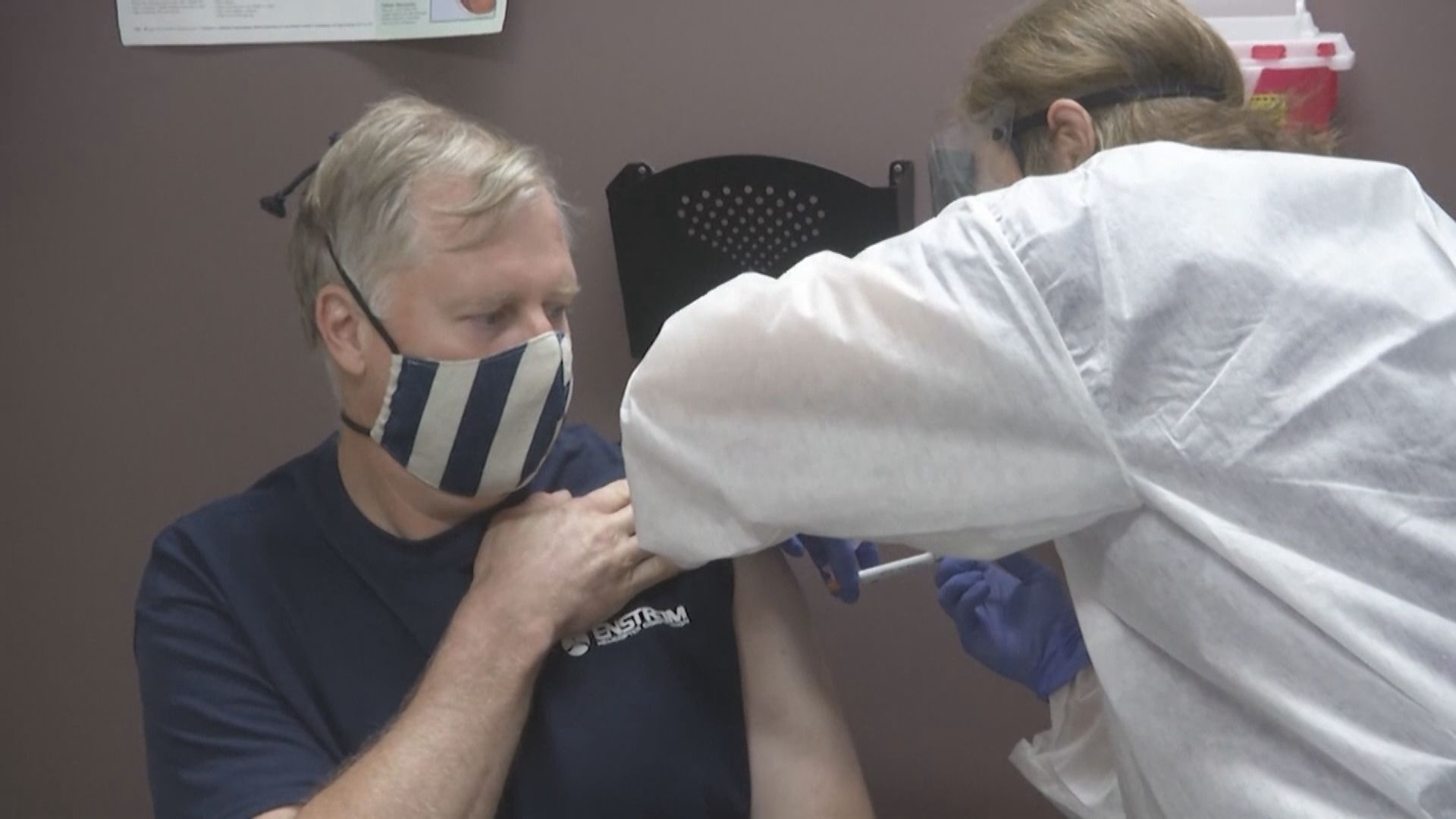 美國新冠病毒疫苗展開最後階段測試　料十月有結果