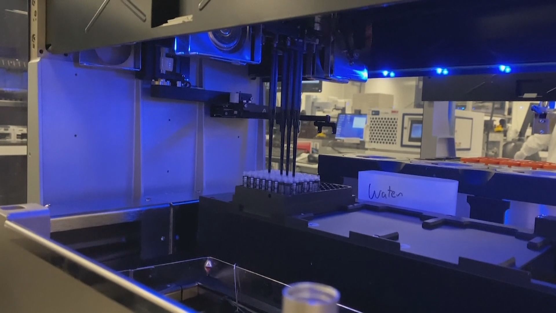 莫德納：新冠疫苗在長者和年輕人產生相若水平抗體