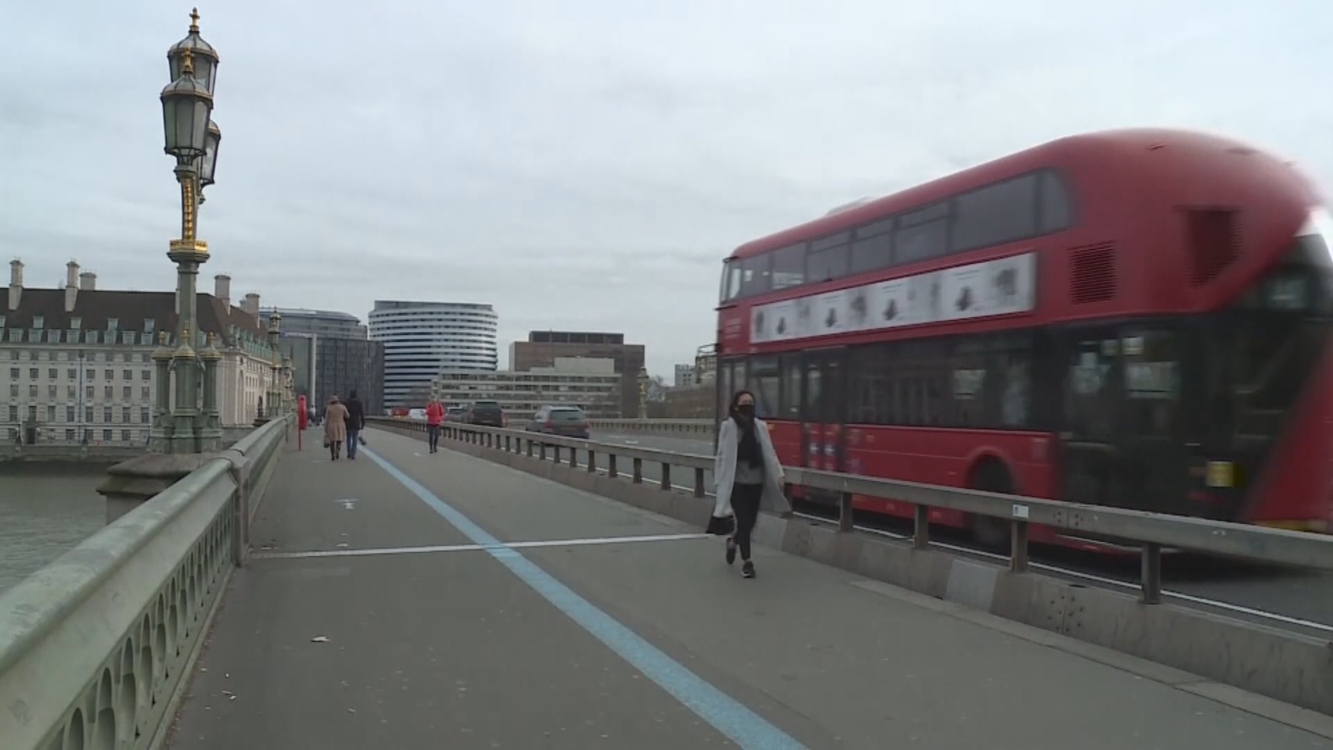 英國出現首宗Omicron感染個案　當局收緊防疫措施